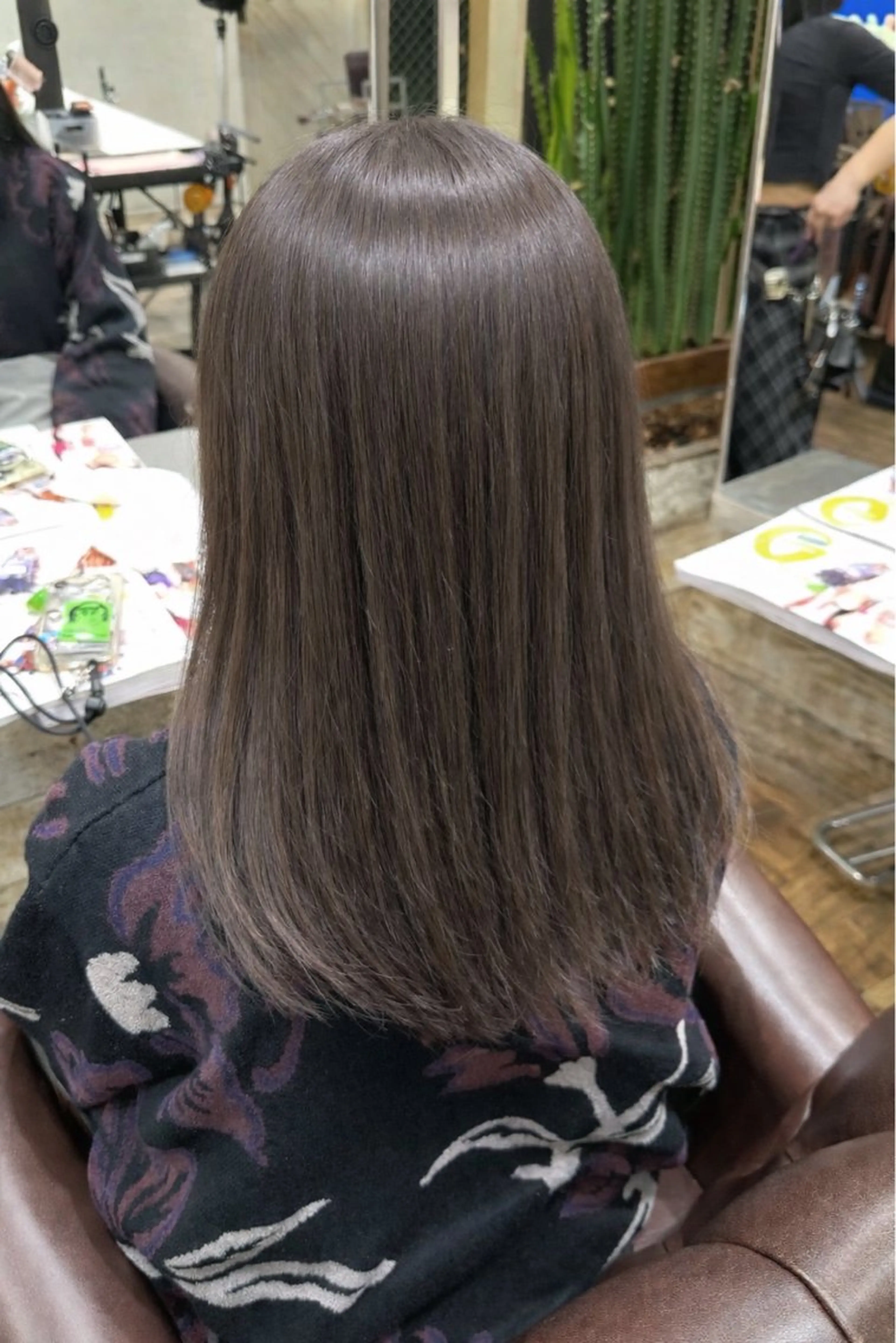 ブリーチ＋カラー　¥4000の写真