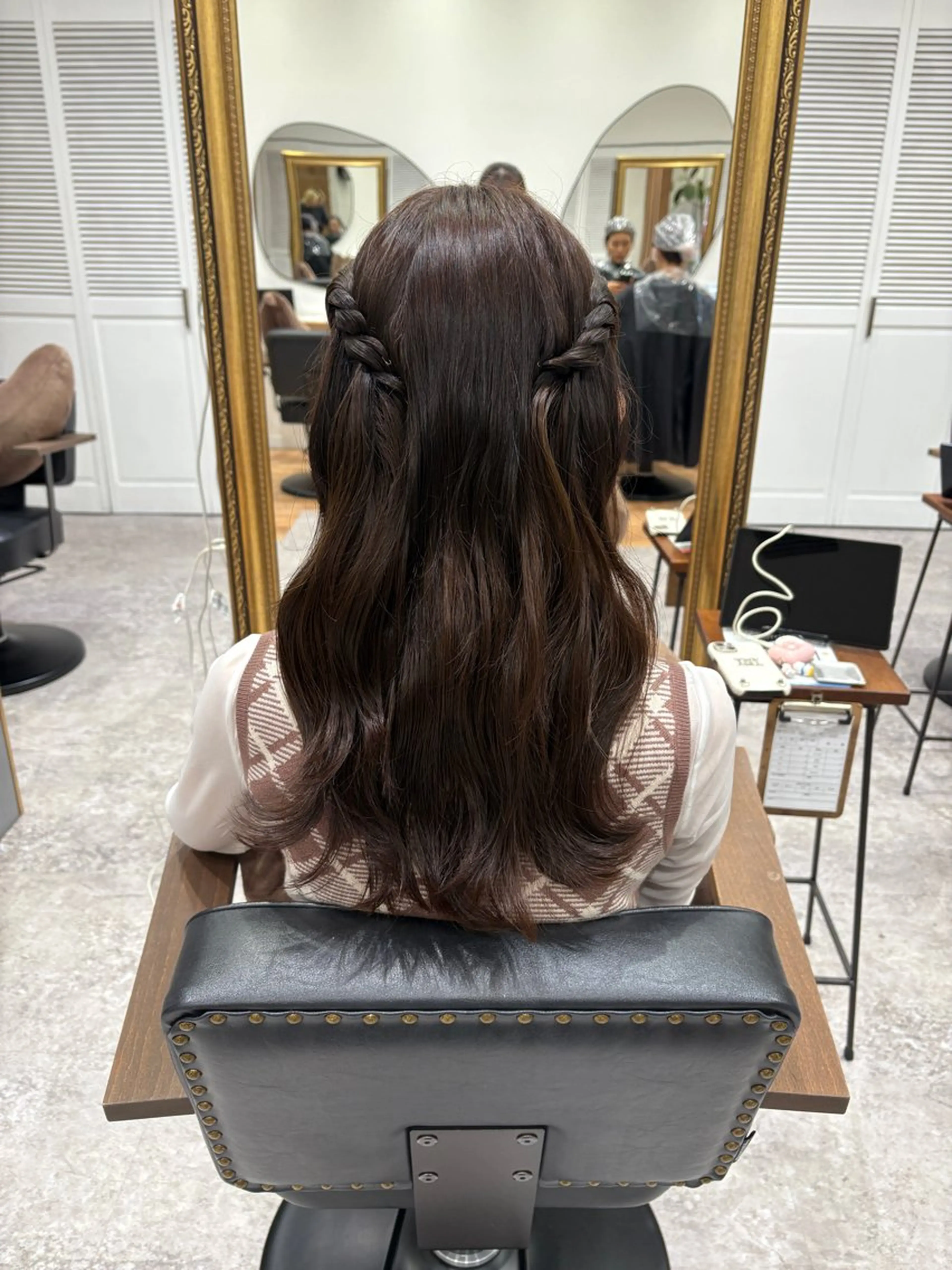 ヘアアレンジ ヘアセット ピンクカラーアレンジ 🩷AYANA🩷のヘアスタイル