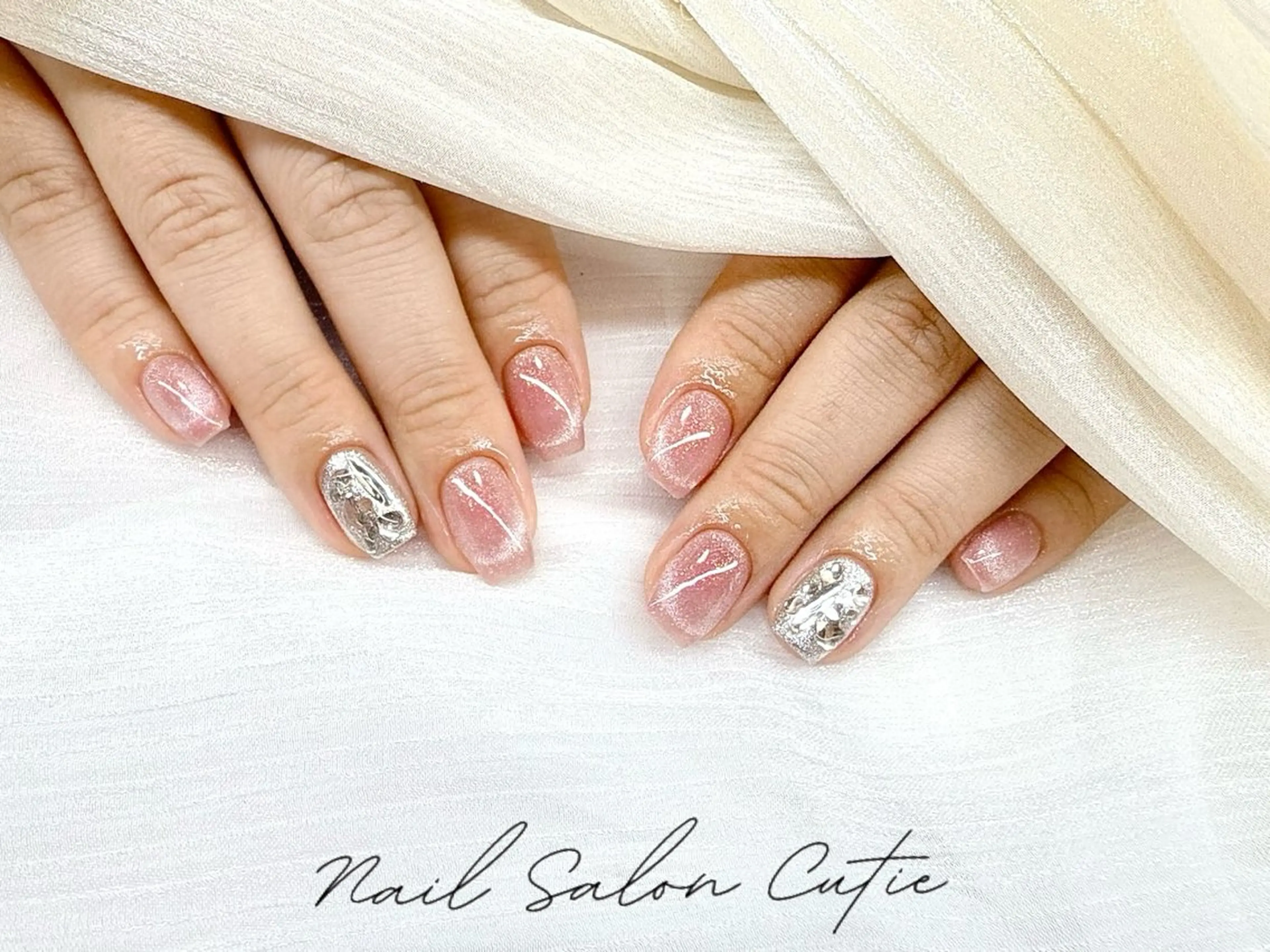 ネイル フットネイル ジェルネイル ハート 韓国ネイル マグネットネイル 池袋東口cutie 爪形成ワンホンネイルのネイルデザイン