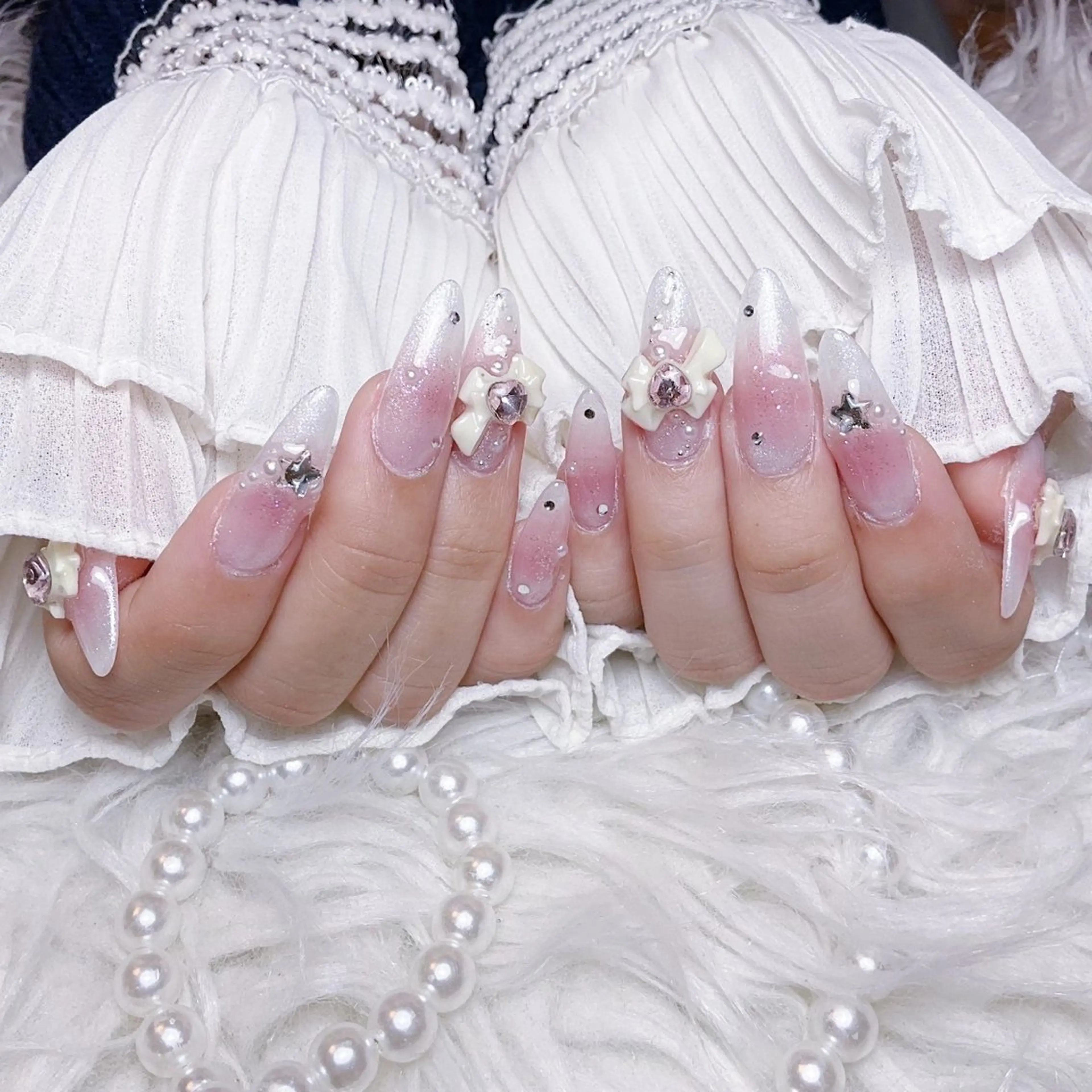 ネイル アートネイル チークネイル 長さ出し フラワーネイル フレンチネイル ハンドネイル NEW NAIL 池袋のネイルデザイン