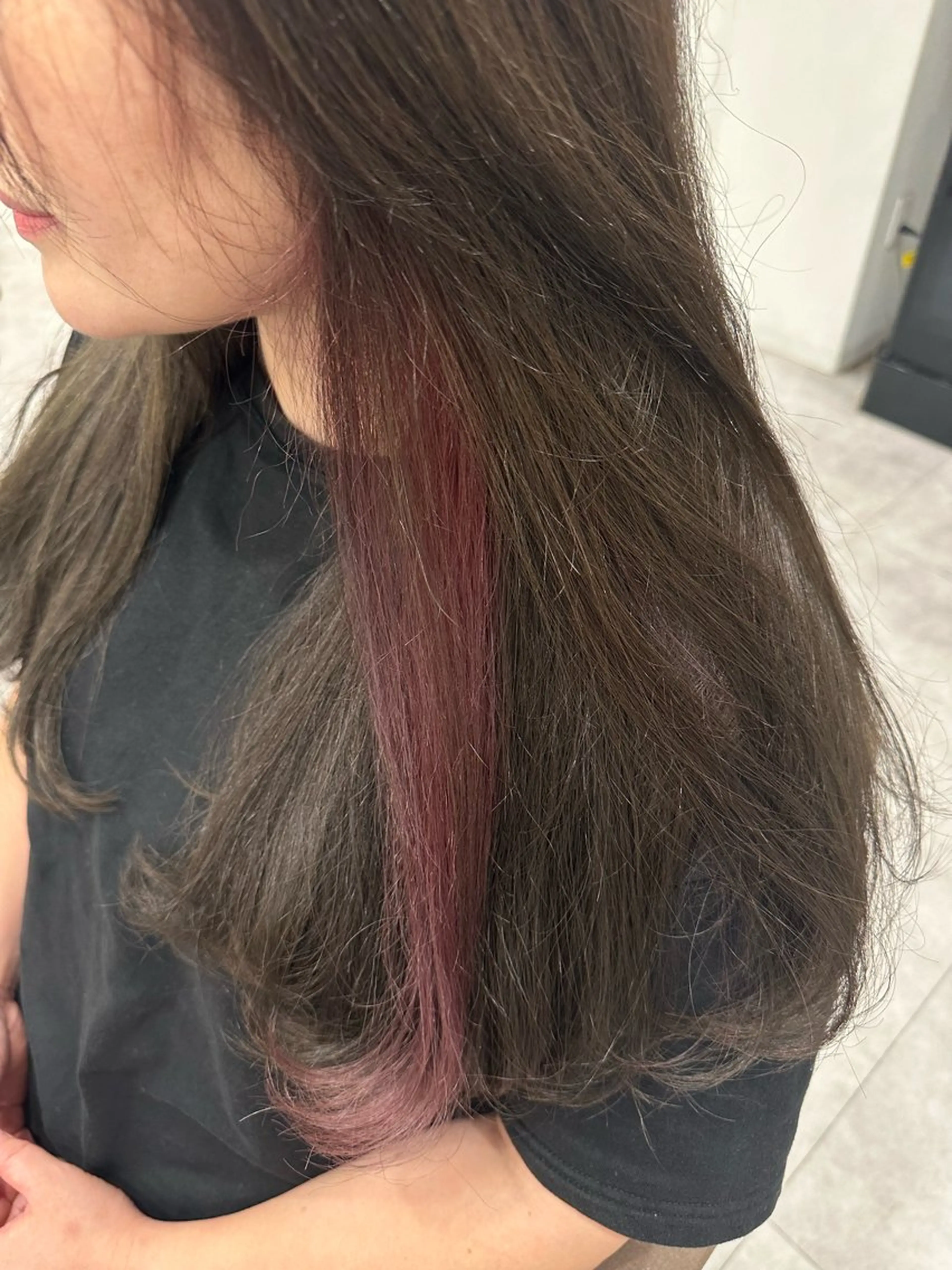 カット+インナーカラーの写真