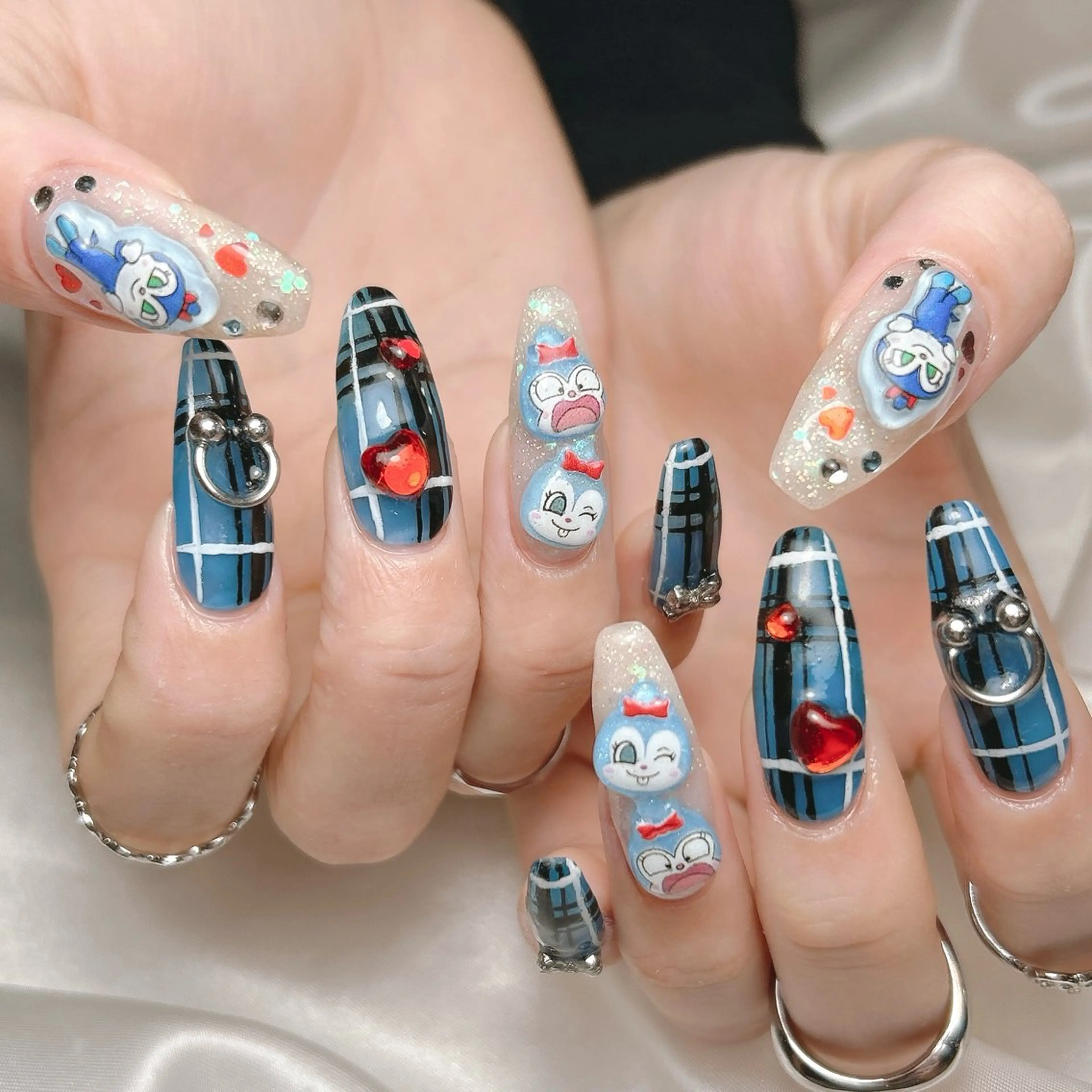 ネイル 持ち込み ハンドネイル junna ちょい個性派ネイルのネイルデザイン