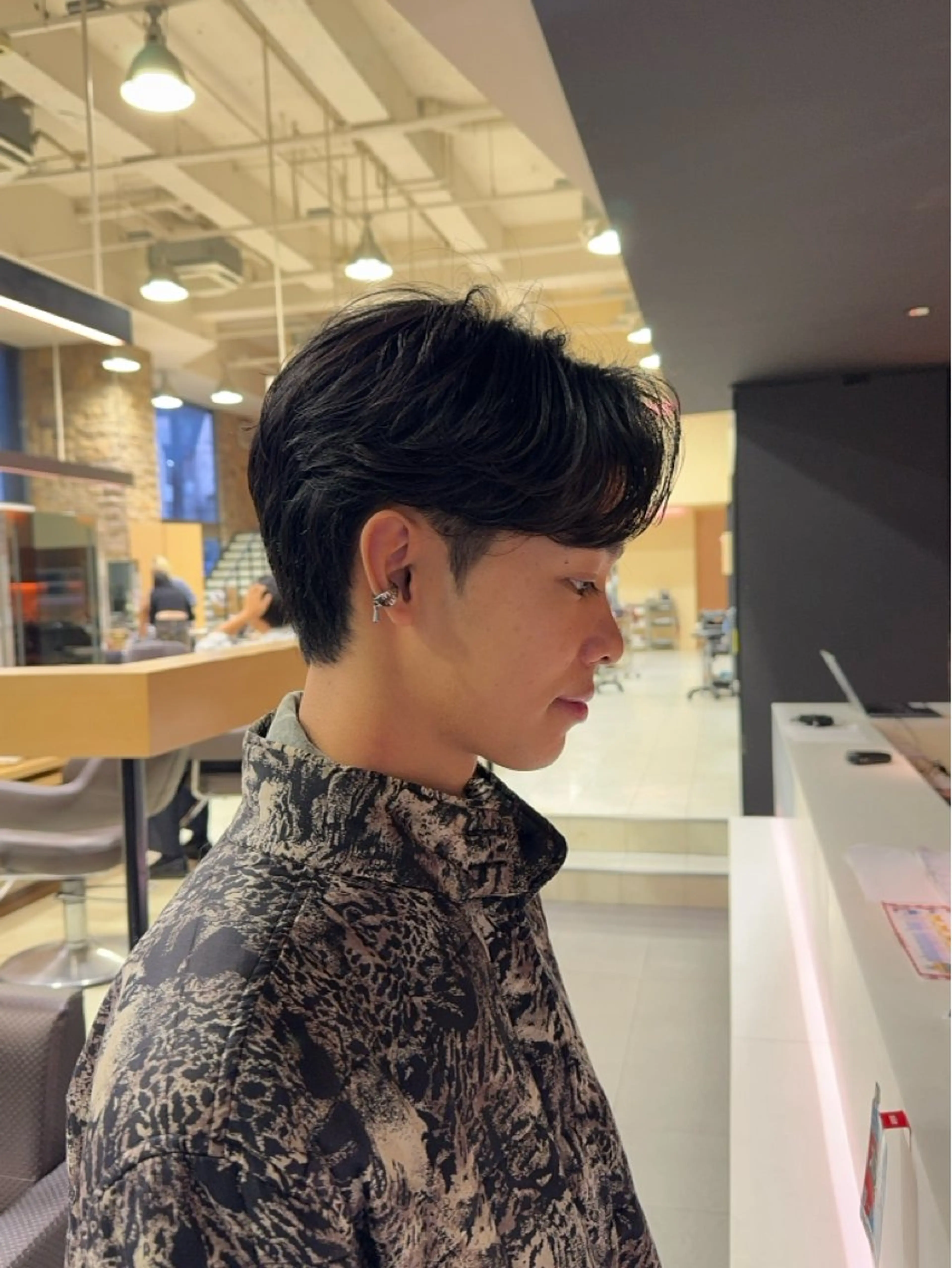 メンズ 韓国レイヤー/センタ ーパート/坂本翔のヘアスタイル