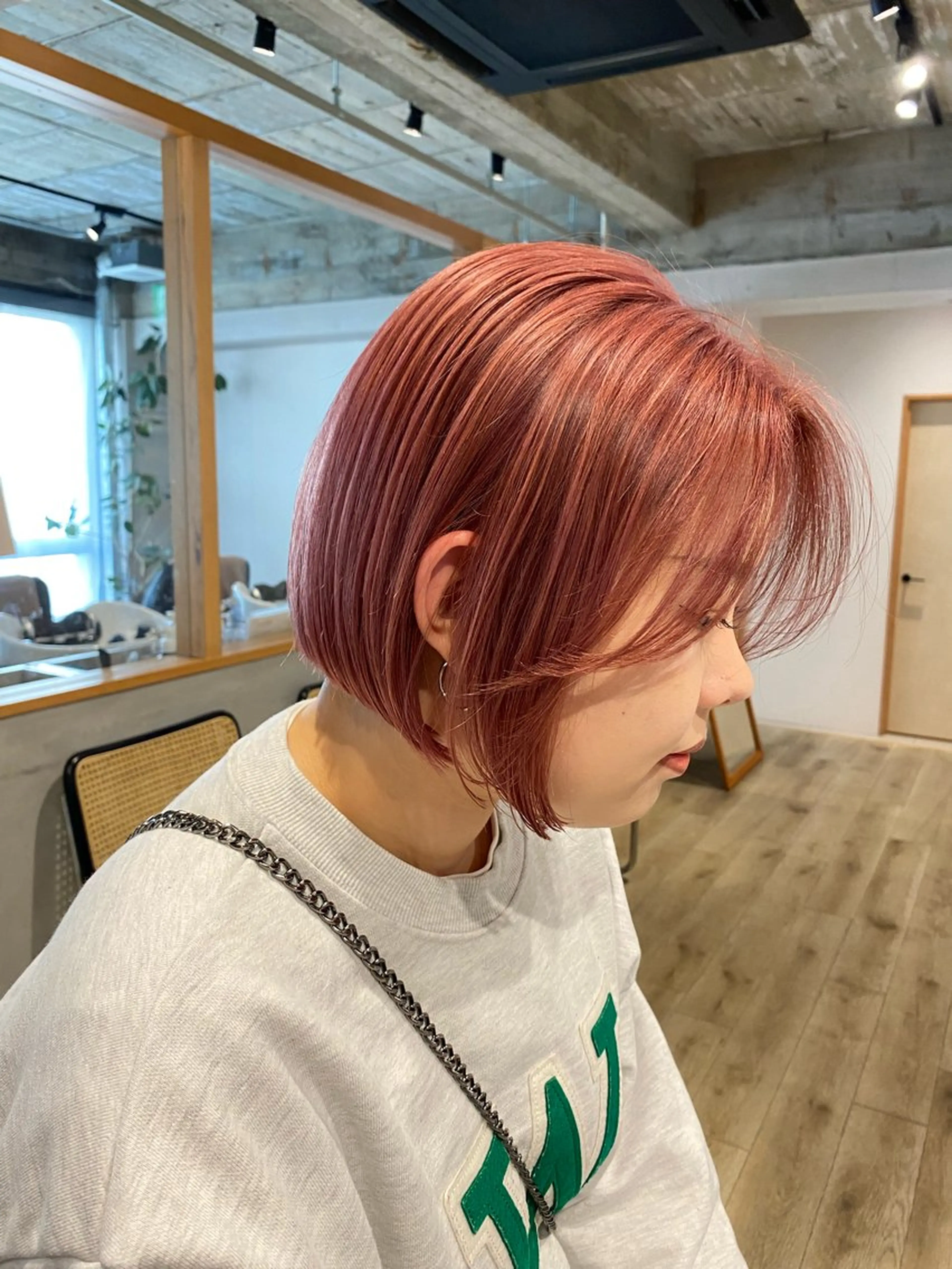 ショート カラー ボブ カット ヘアカラー ai ㅤのヘアスタイル