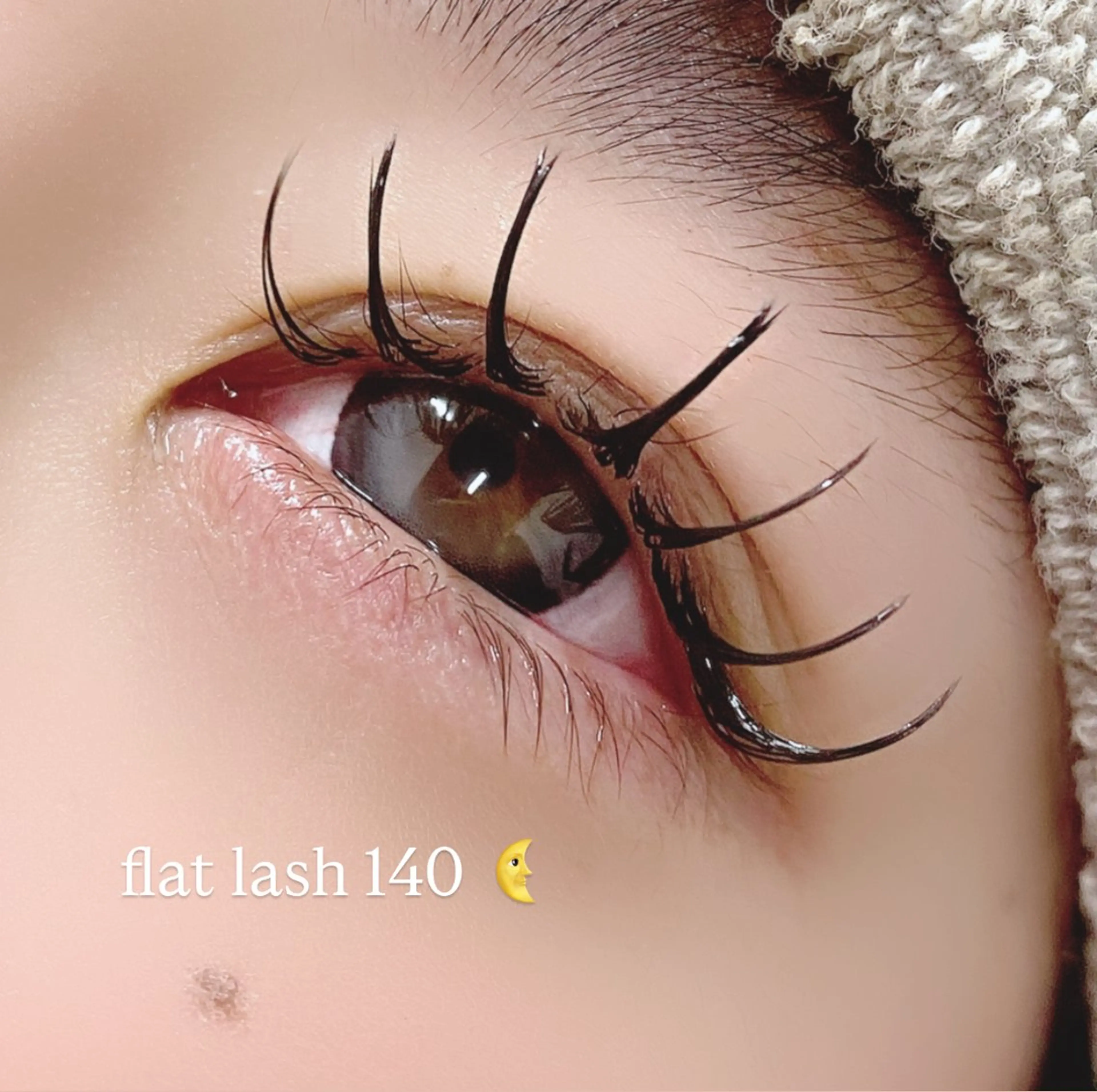 🌻フラットマツエク140本🌻✔️リピーター様割アリ       ※他店様オフ別料金の写真