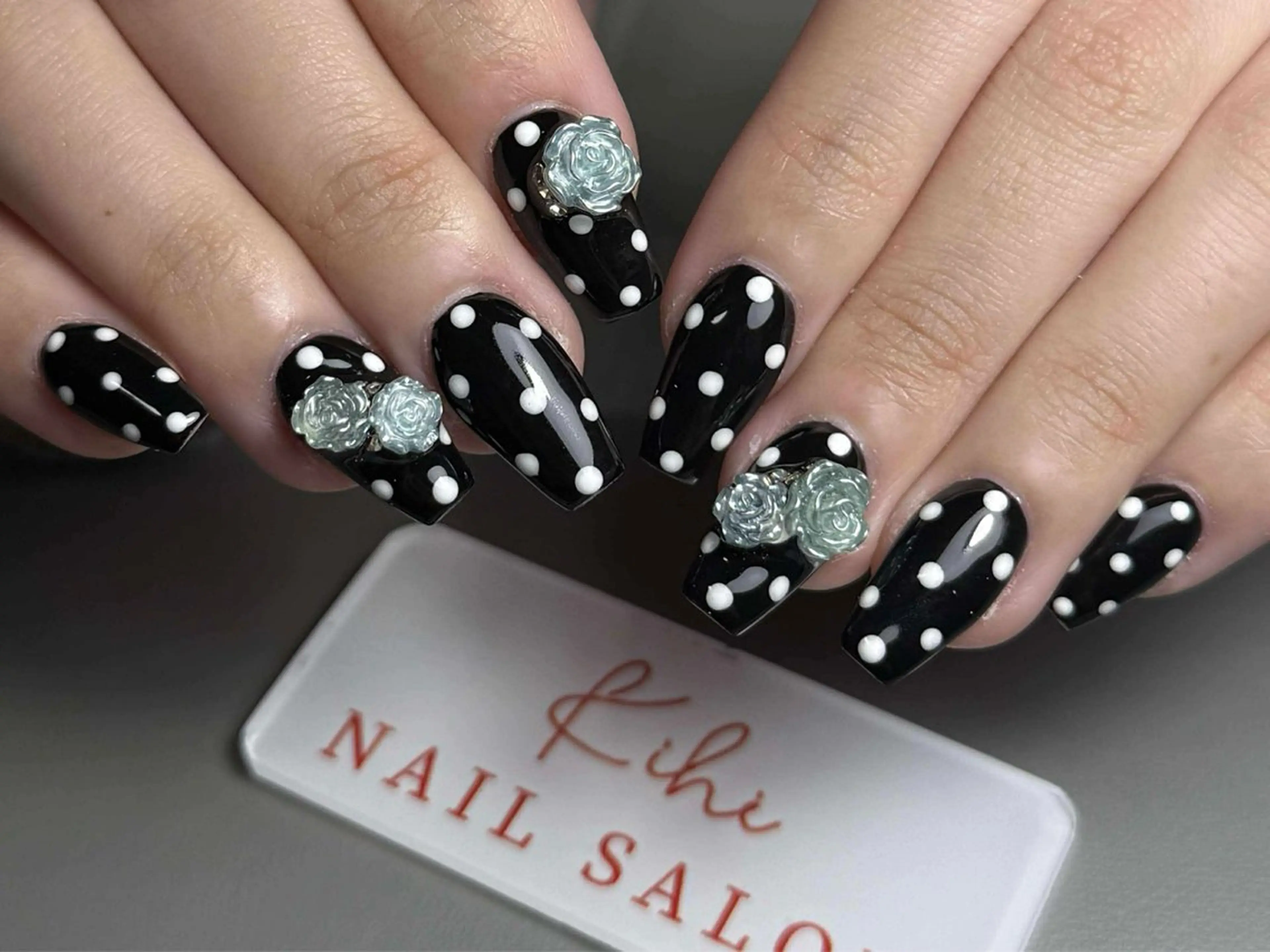 ネイル アートネイル フレンチネイル ジェルネイル グラデーション 韓国ネイル ハンドネイル 💕鈴木ユリ パラジェル/オフ無料のネイルデザイン