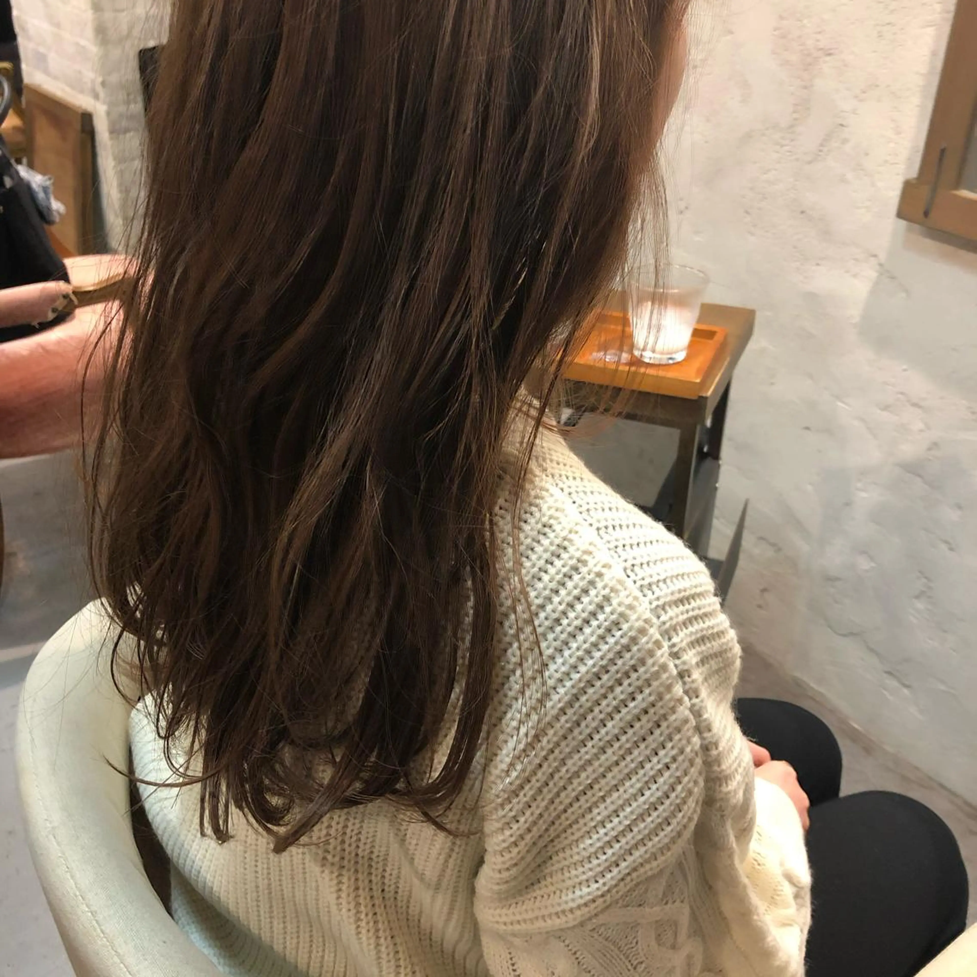 ロング 泊 紗羅のヘアスタイル