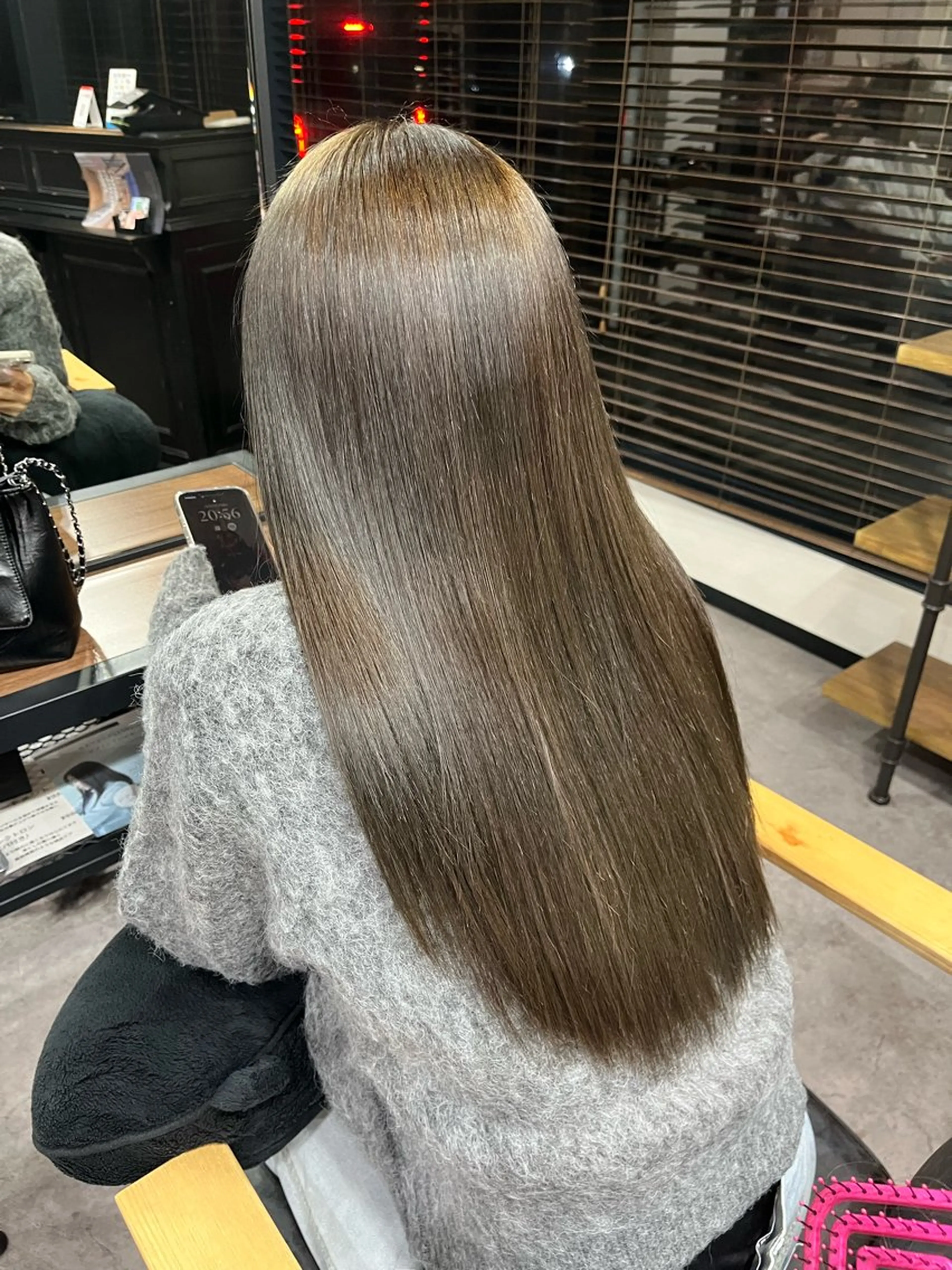 ロング ヘアカラー 鳥居 叶夢のヘアスタイル