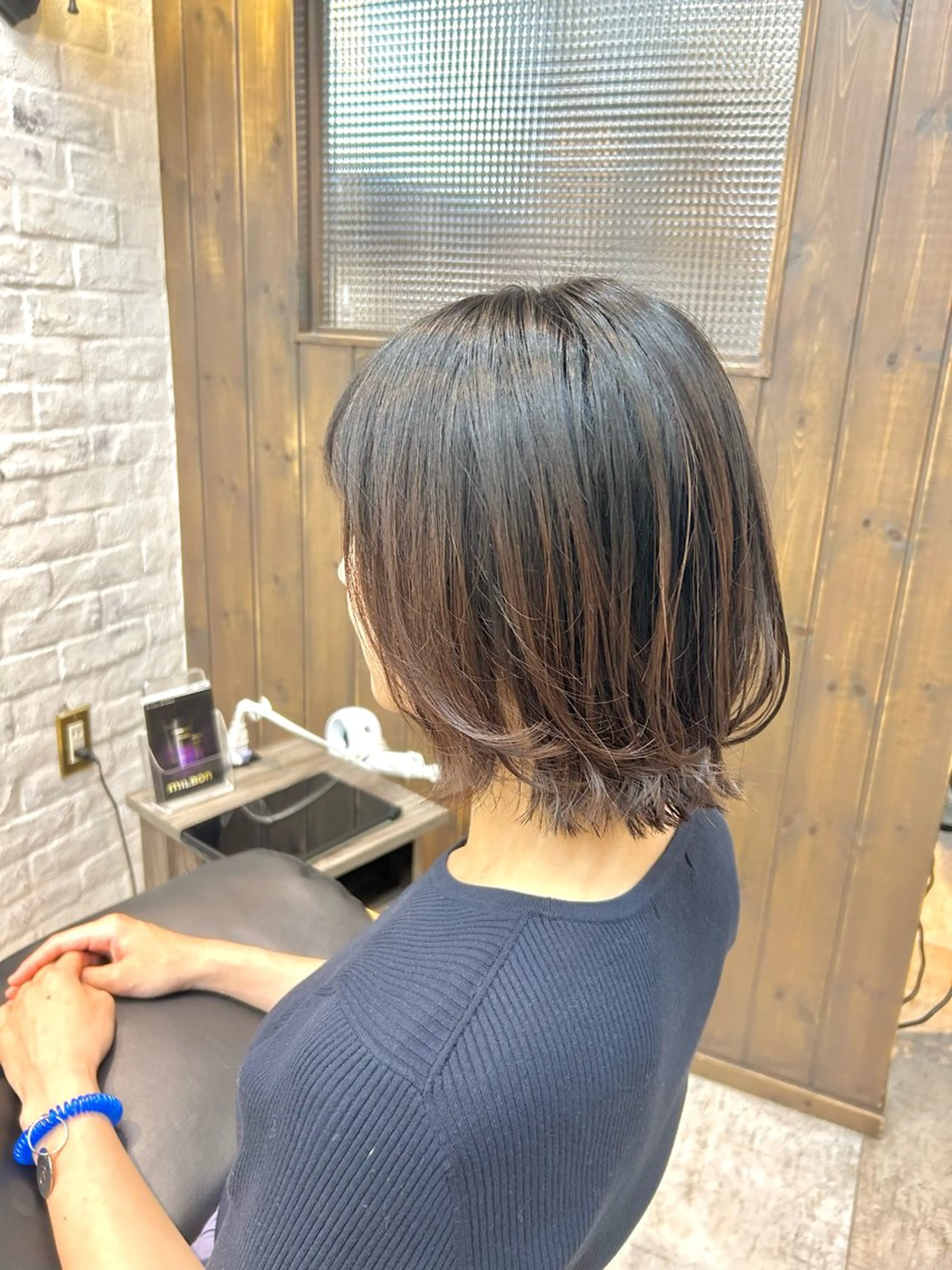 ミディアム 林 美佑のヘアスタイル