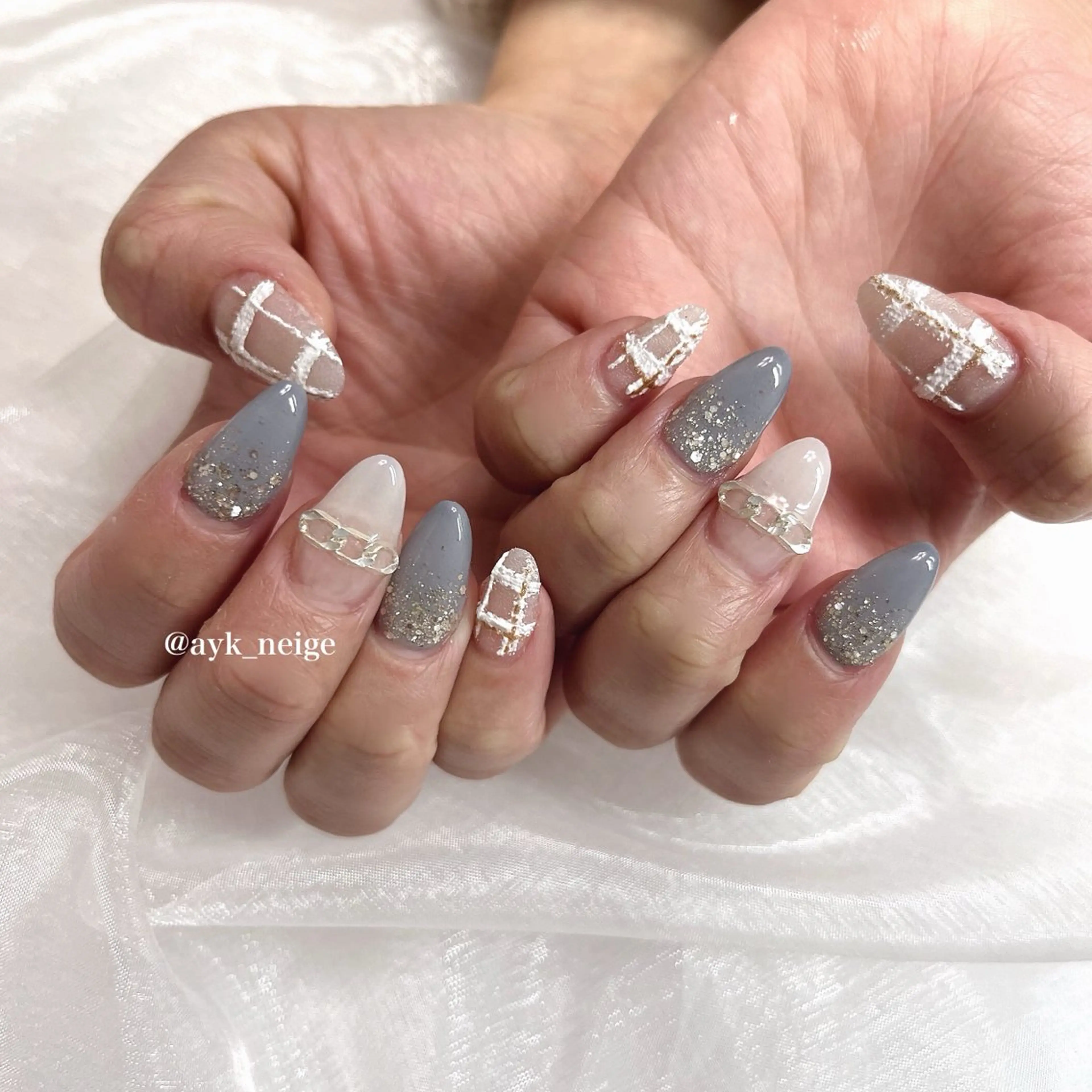 ネイル フットネイル キラキラネイル 韓国ネイル リボン n'eige nail所属・大谷 綾香のネイルデザイン