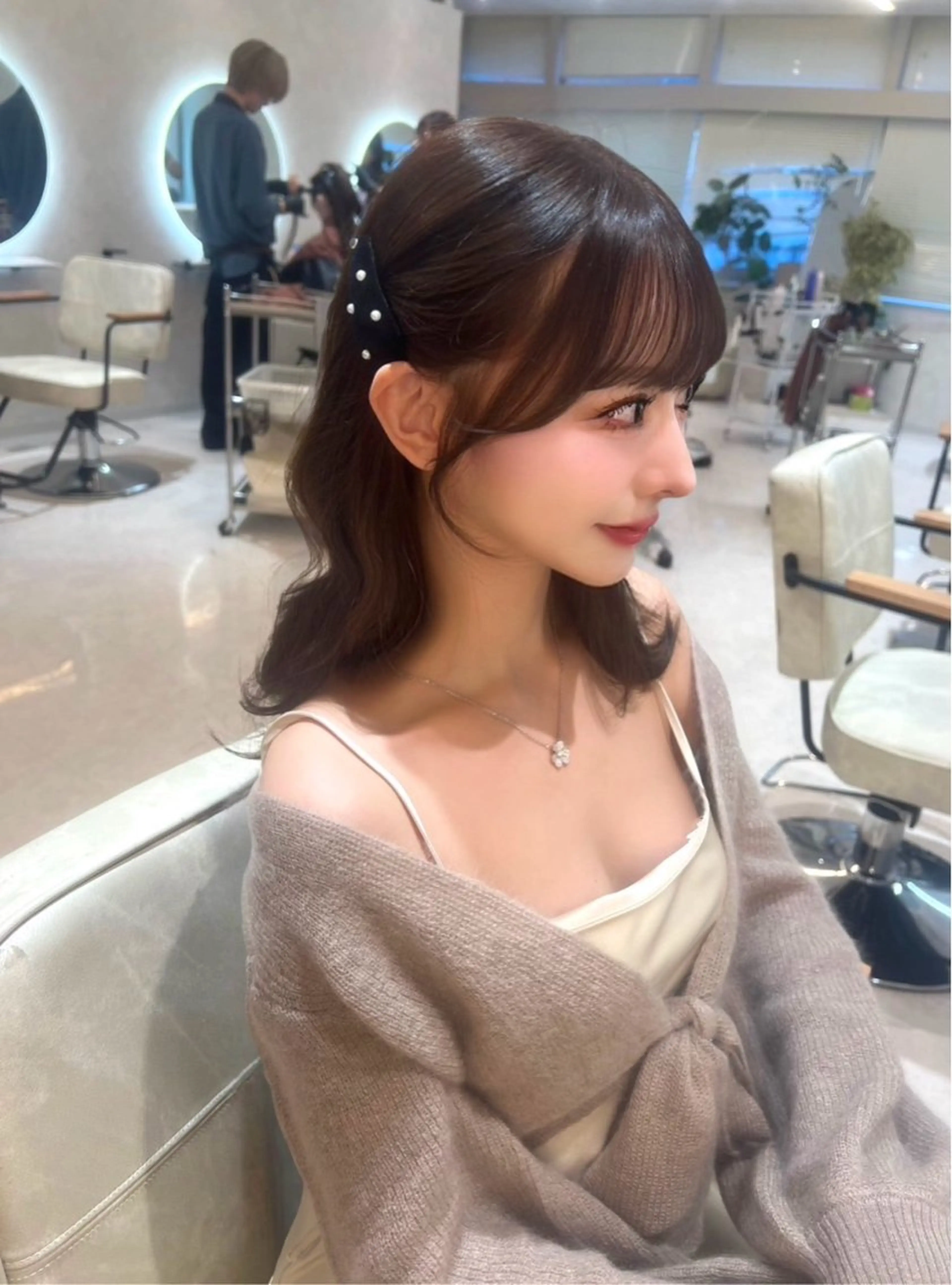 セミロング 韓国風×髪質改善 ゆりのヘアスタイル