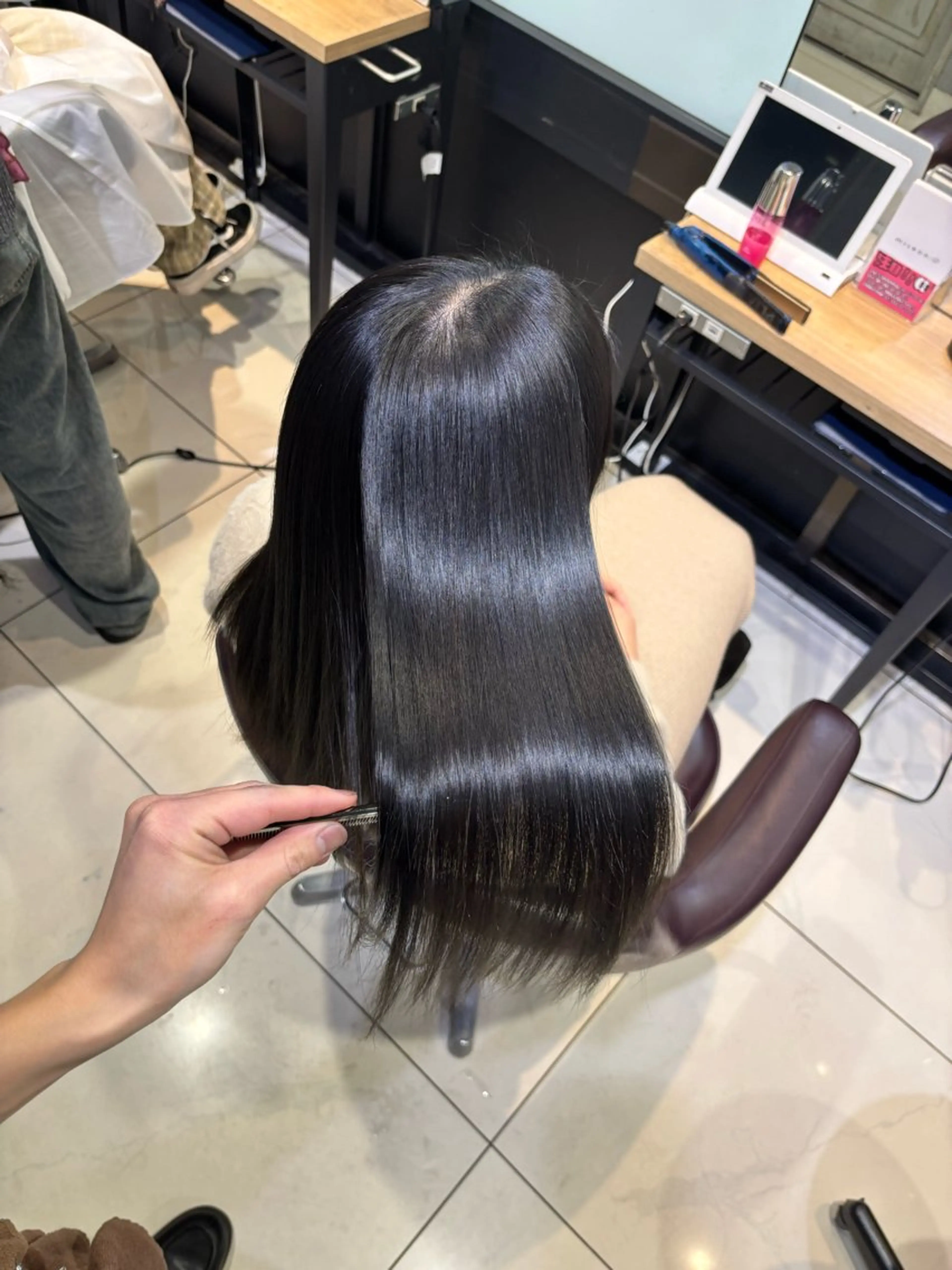 ロング カラー 縮毛矯正 トリートメント 🦋レイヤー✖︎ 髪質改善🦋リョウヤのヘアスタイル