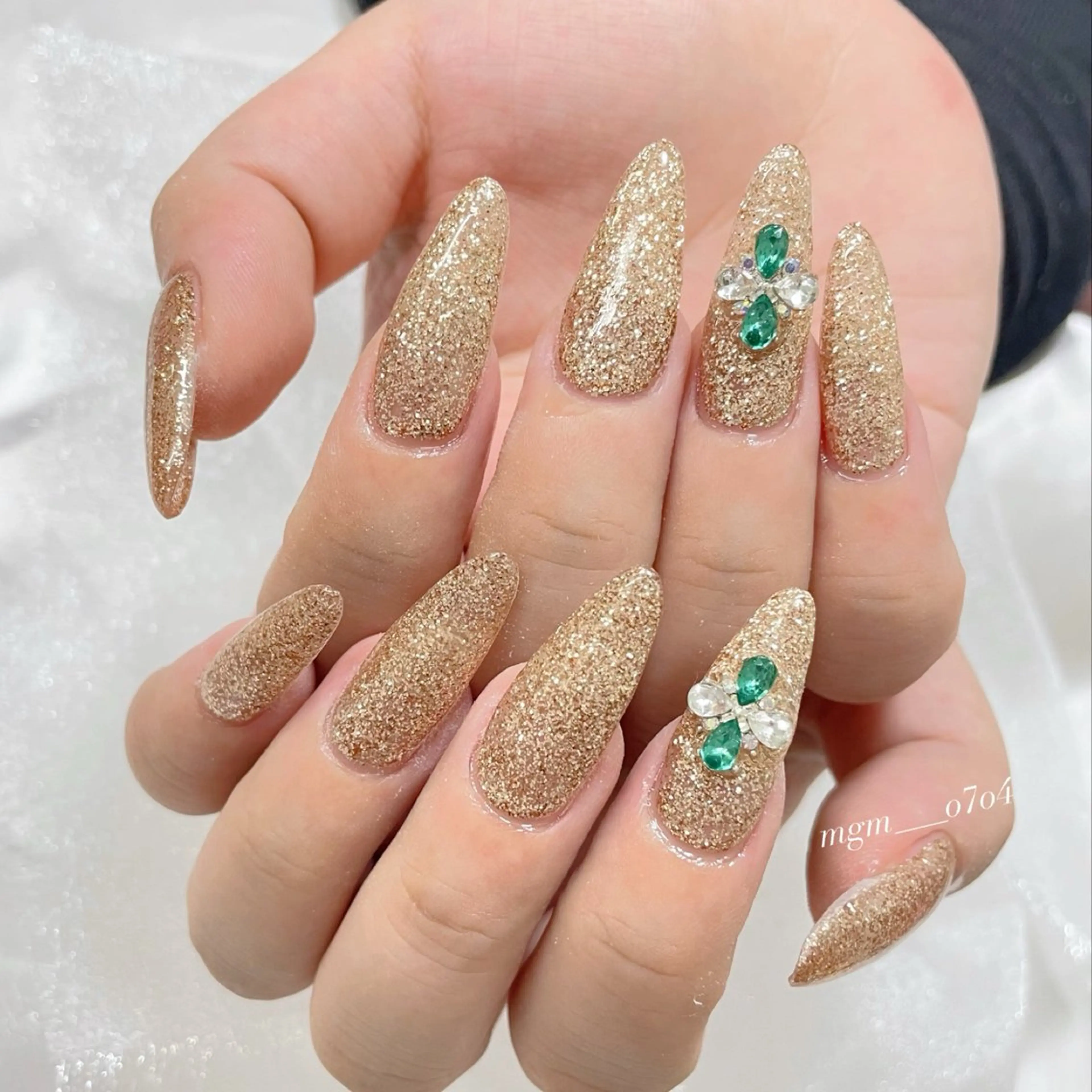 ネイル MoON...❤︎ MeGuのネイルデザイン