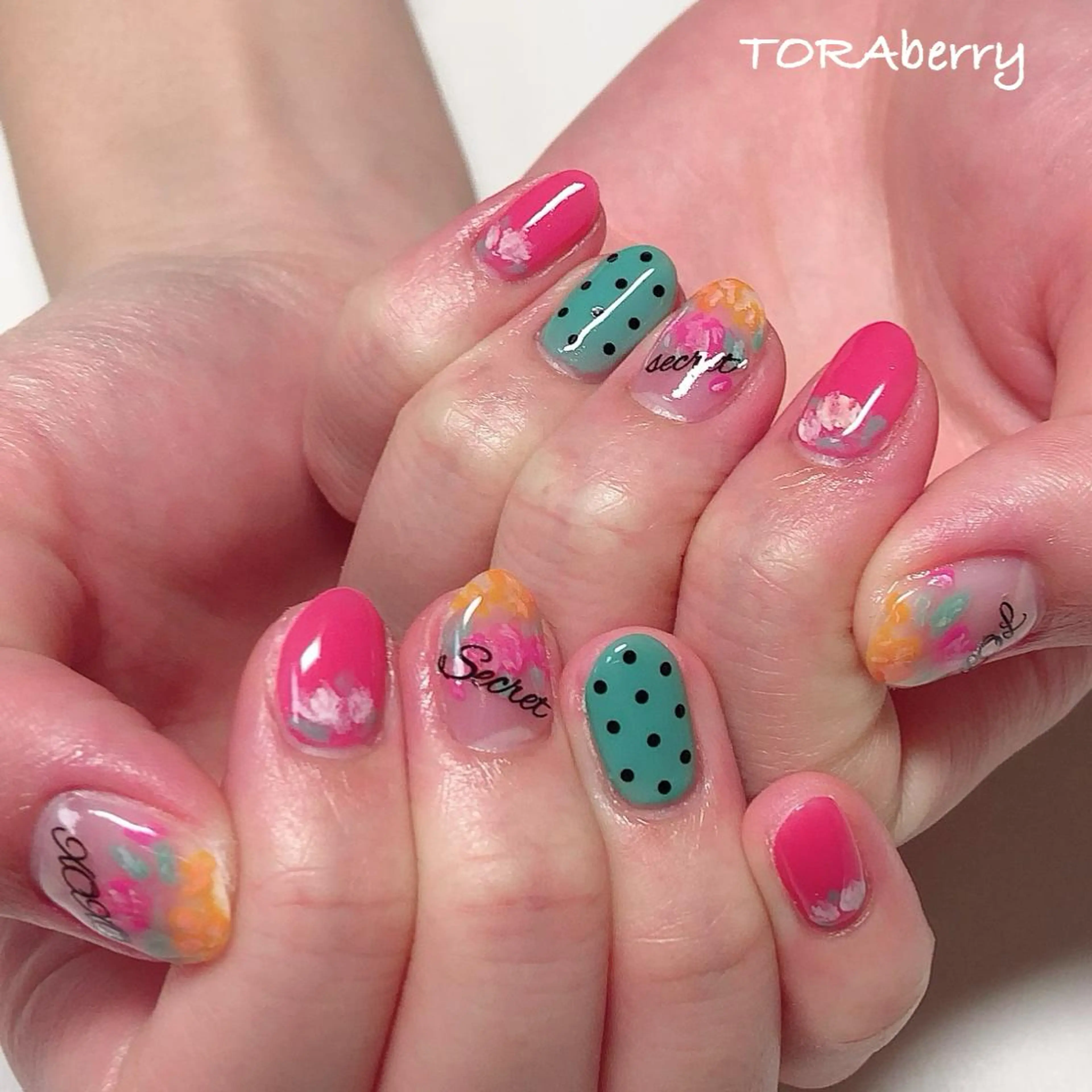 ネイル ハンドネイル ネイリスト なつみのネイルデザイン