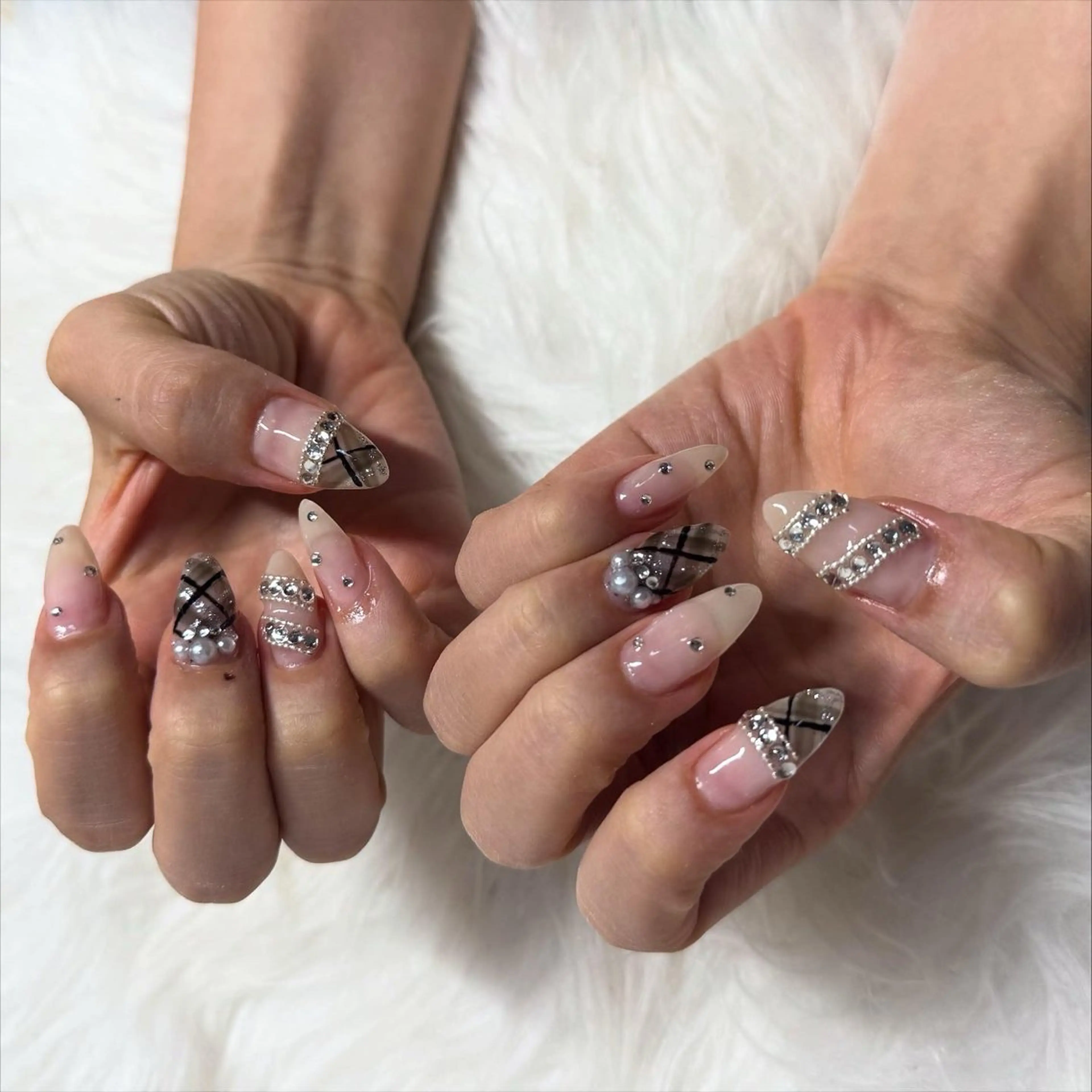 ロング ハンドネイル mao .のネイルデザイン