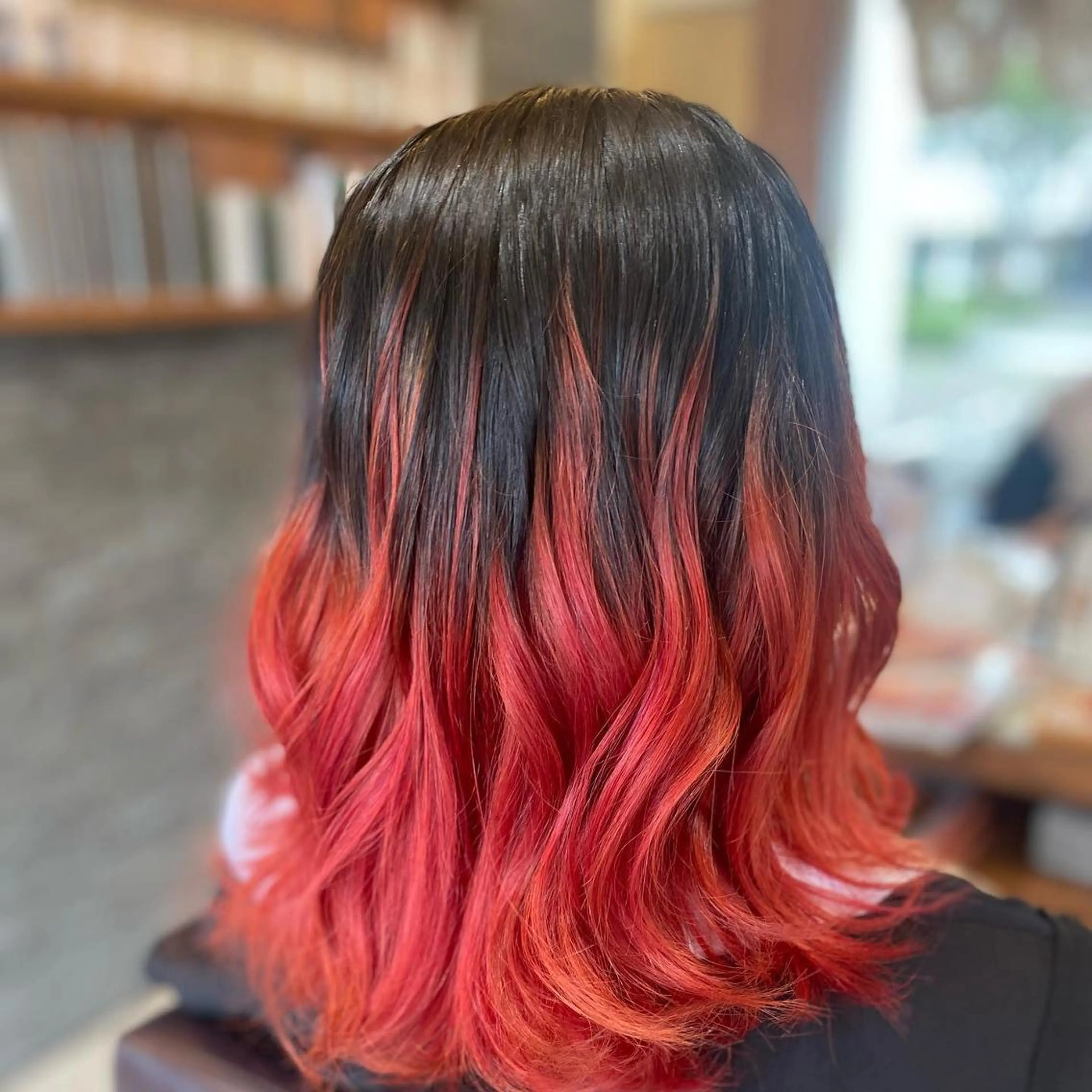 セミロング 加藤 実穂のヘアスタイル