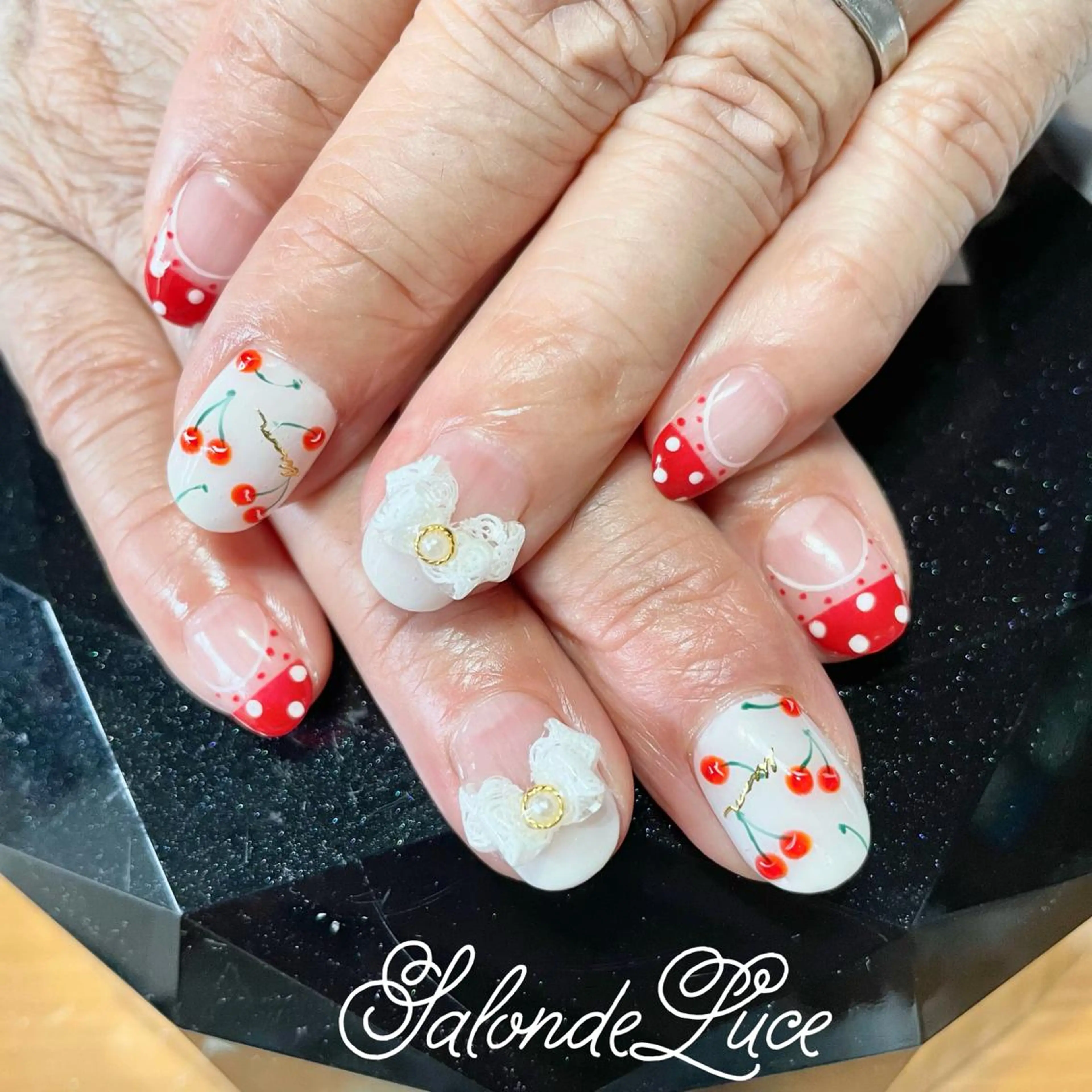 ネイル ドット フレンチネイル レース リボン ハンドネイル Salon de Luceのネイルデザイン