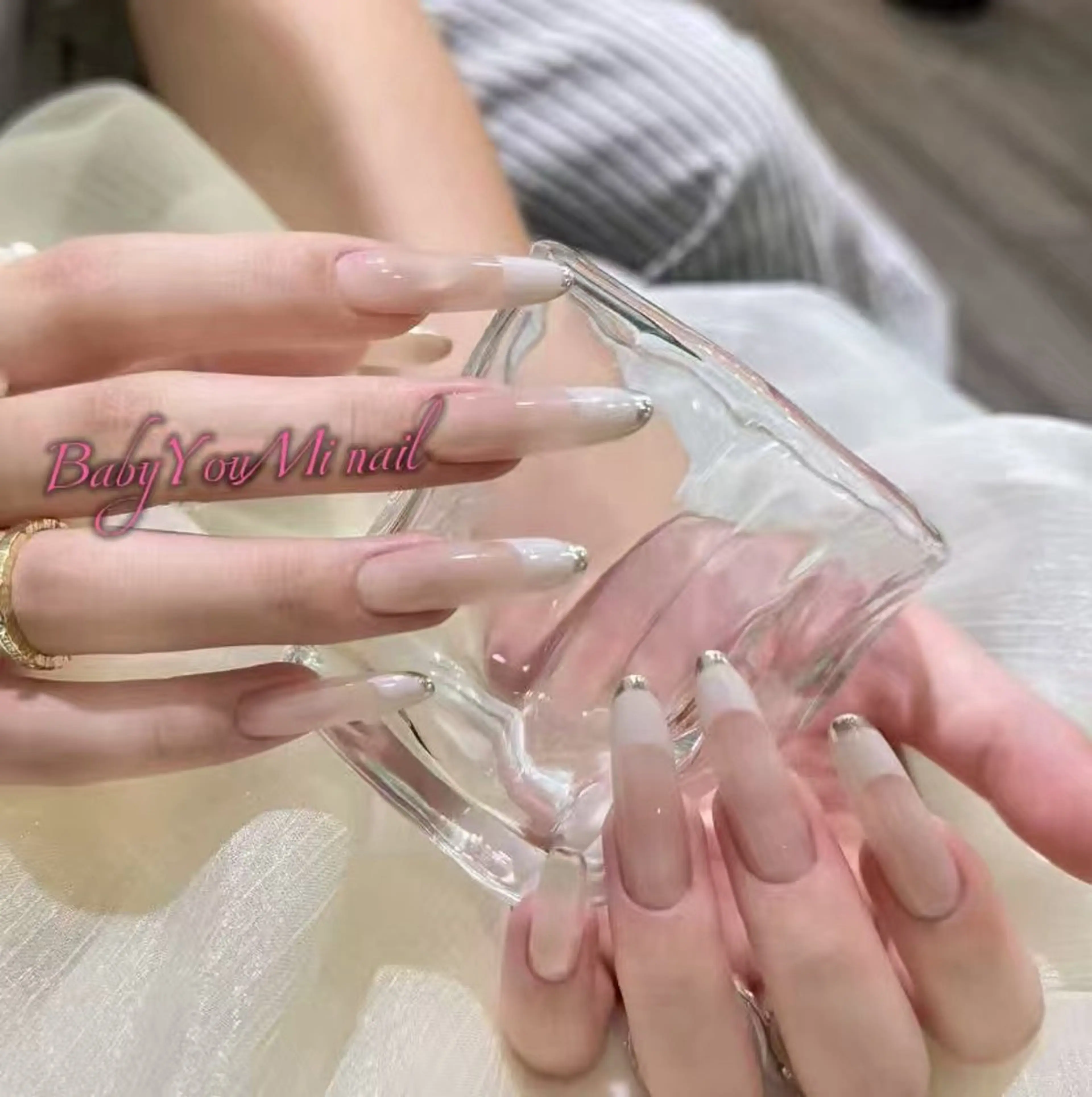 ネイル オーロラネイル フラワーネイル フットネイル フレンチネイル ジェルネイル ハンドネイル BabyYouMi nailのネイルデザイン