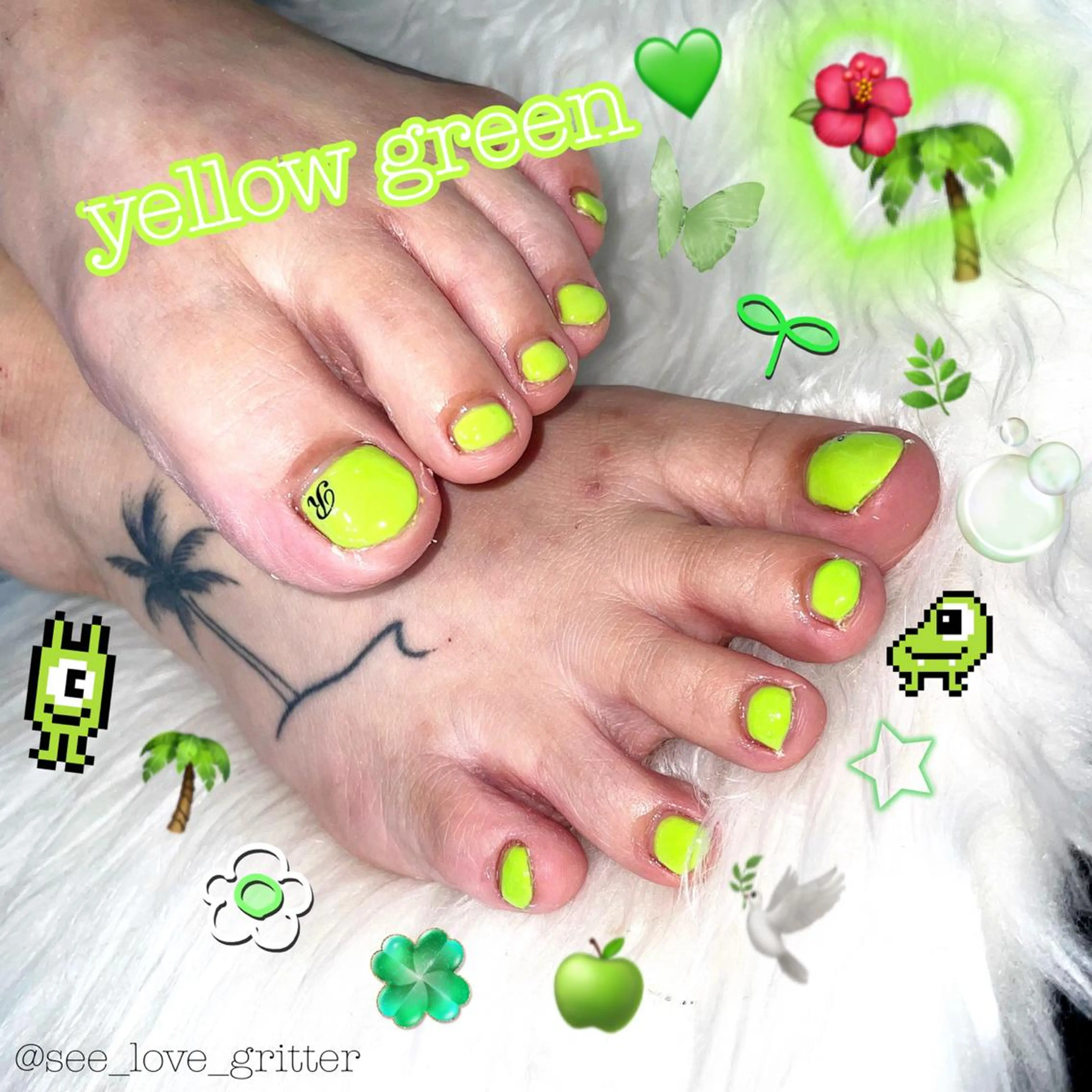 ミディアム see love gritterのネイルデザイン