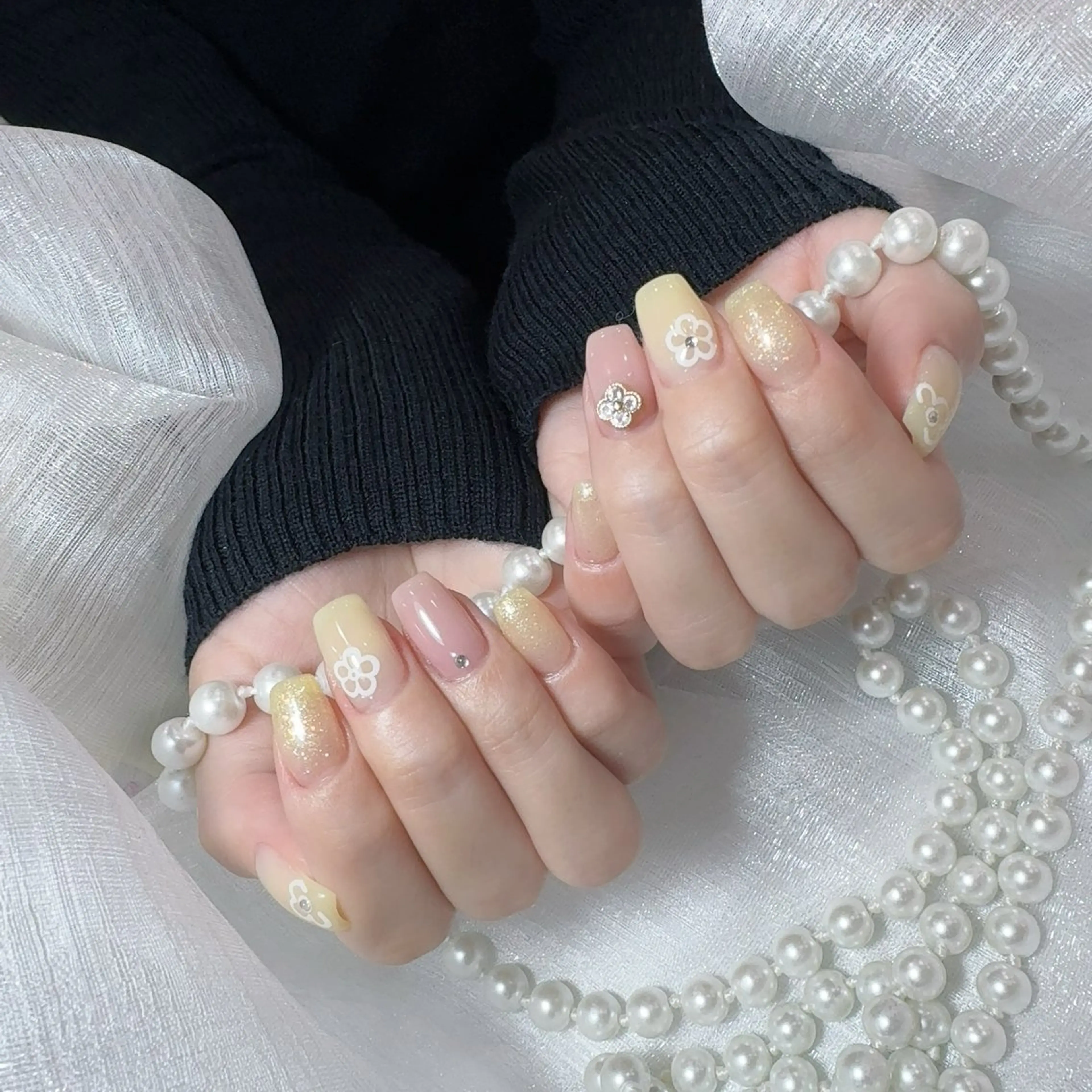 ネイル アートネイル フラッシュネイル フレンチネイル ジェルネイル ガラスフレンチ ハンドネイル You&Me Yukiのネイルデザイン