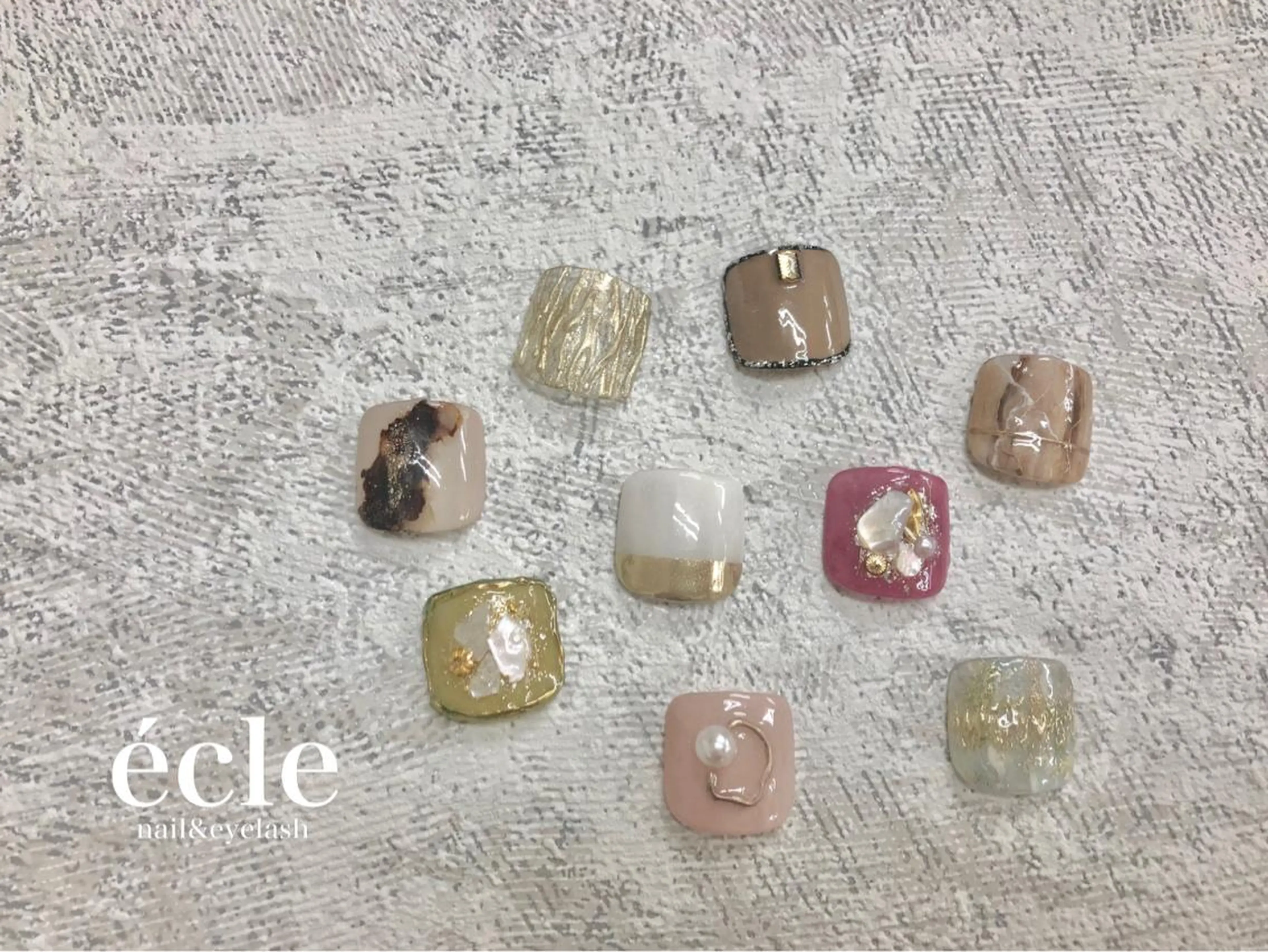 ネイル アートネイル 持ち込み フットネイル écle nail&eyeのネイルデザイン