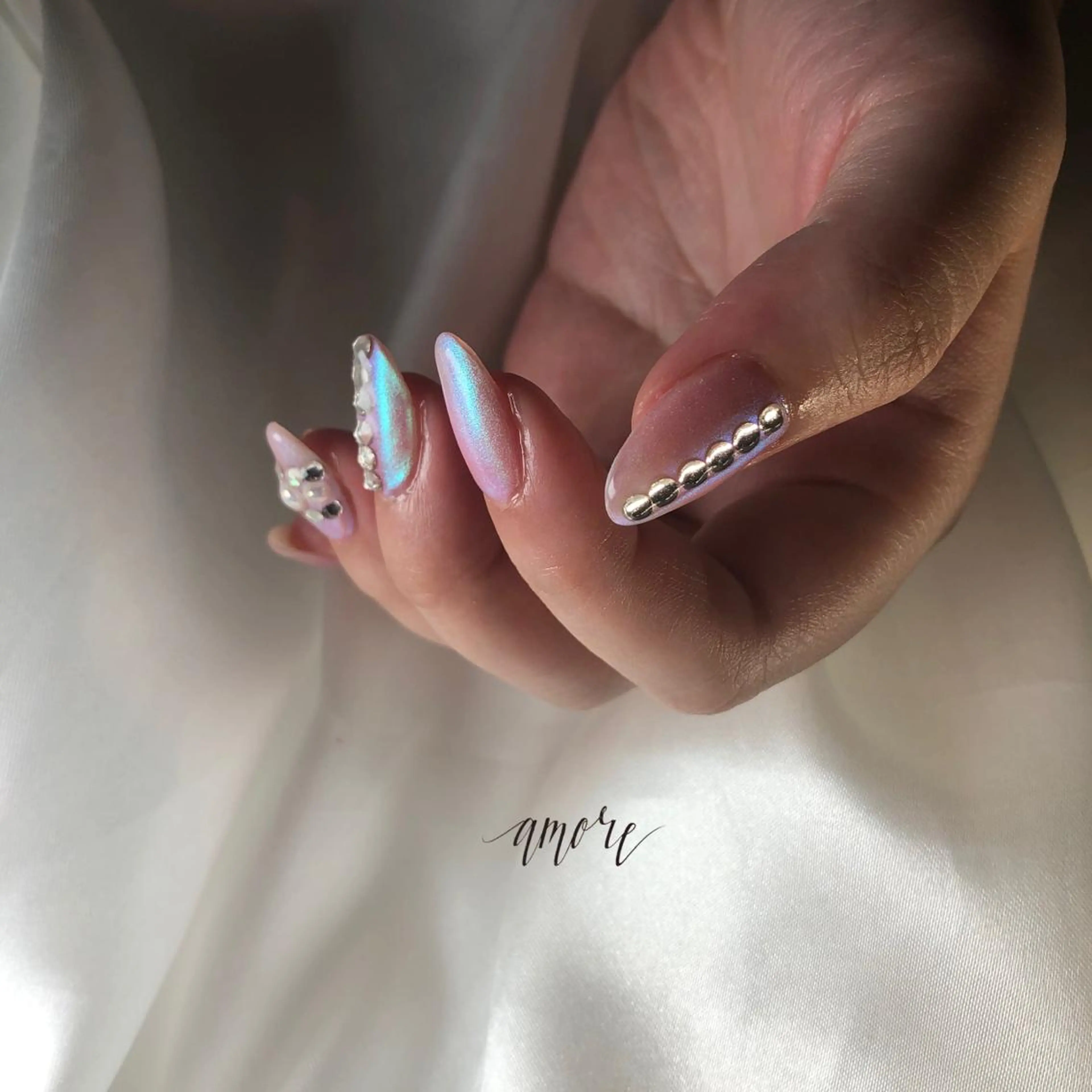 ネイル ジェルネイル 氷ネイル・うるうるネイル マグネットネイル ミラーネイル ニュアンスネイル You kyehwaのネイルデザイン