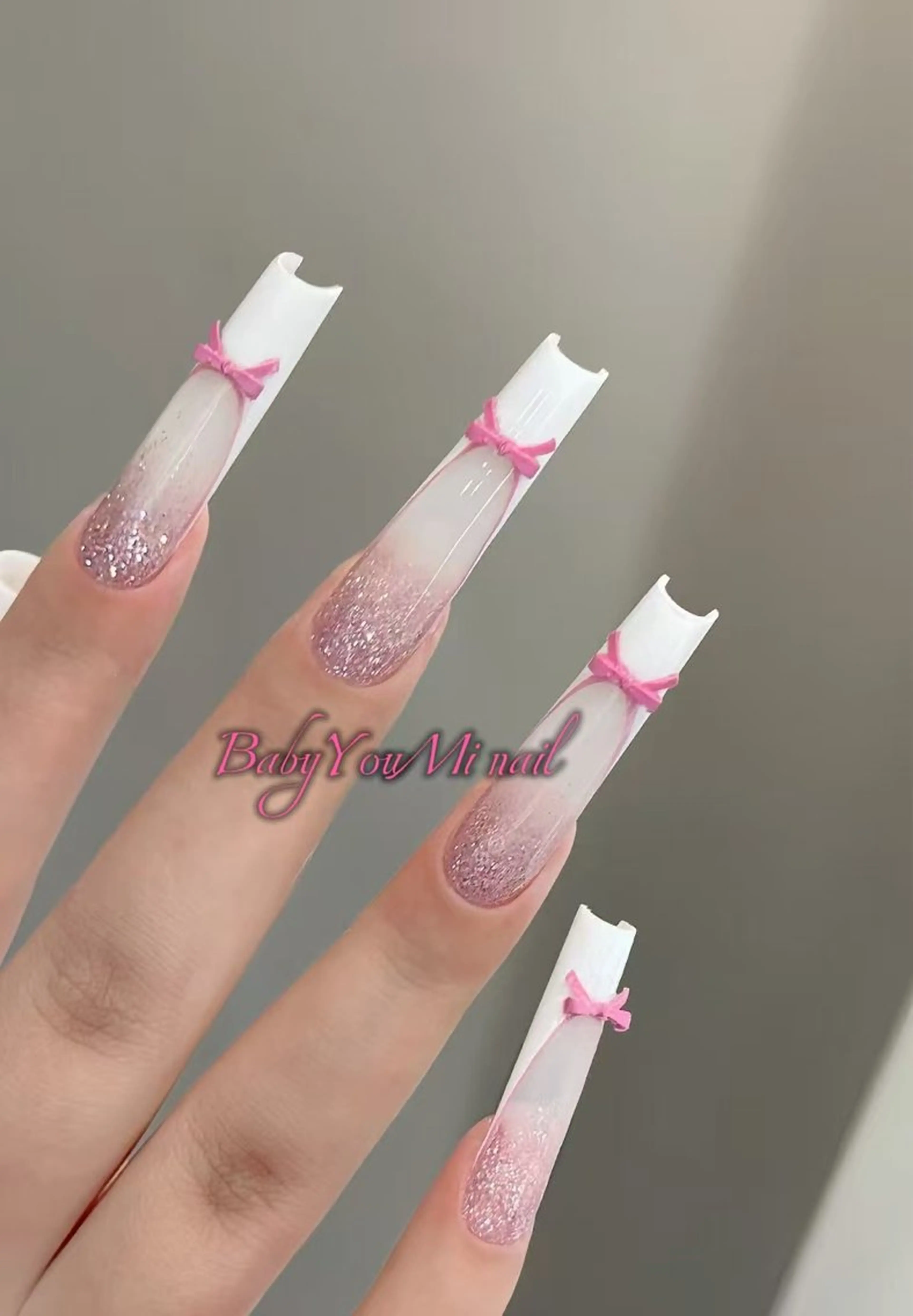 ネイル オーロラネイル フラワーネイル フットネイル フレンチネイル ジェルネイル ハンドネイル BabyYouMi ねねのネイルデザイン