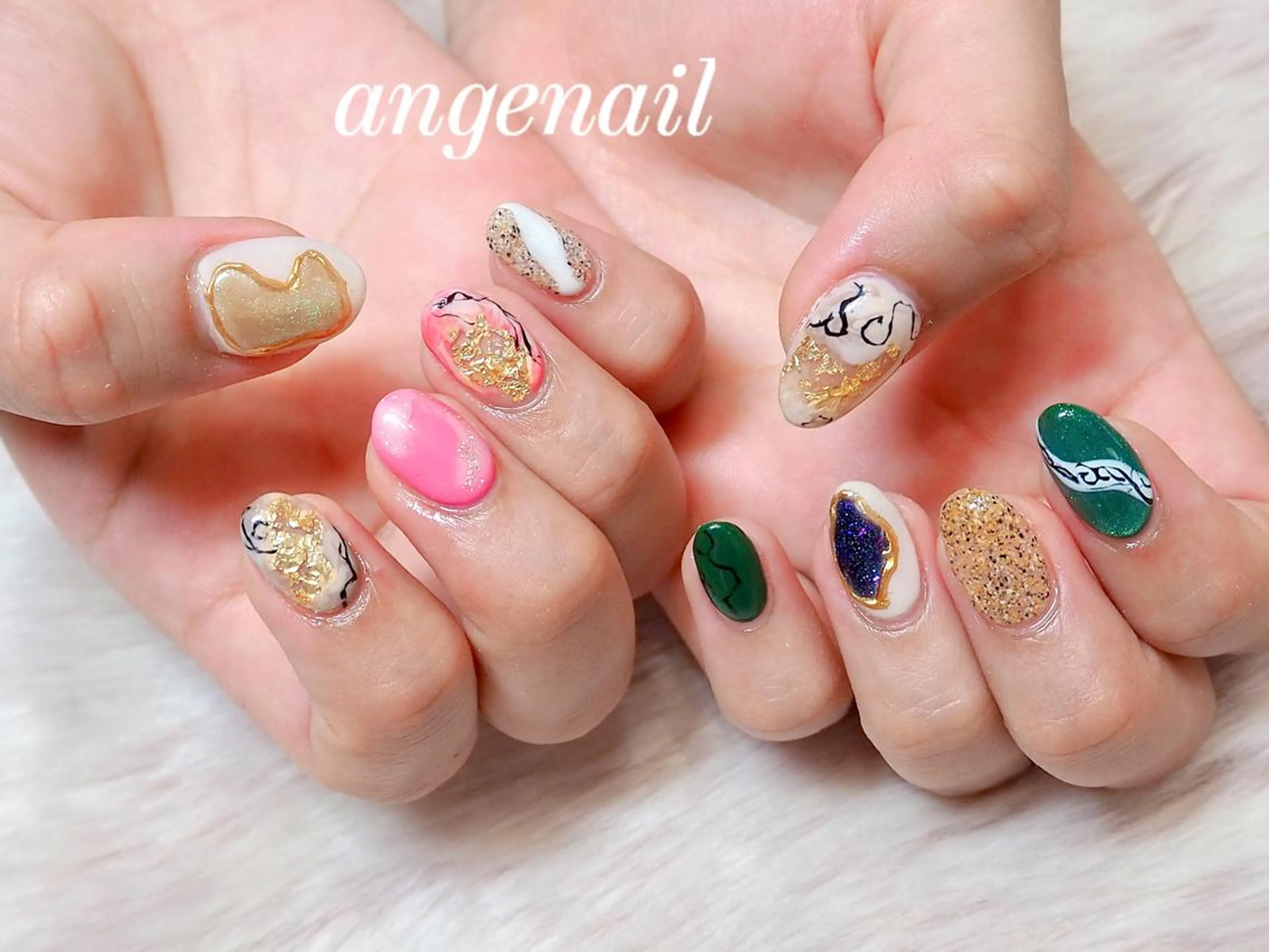 ネイル ハンドネイル オーナーネイリスト MAKIのネイルデザイン