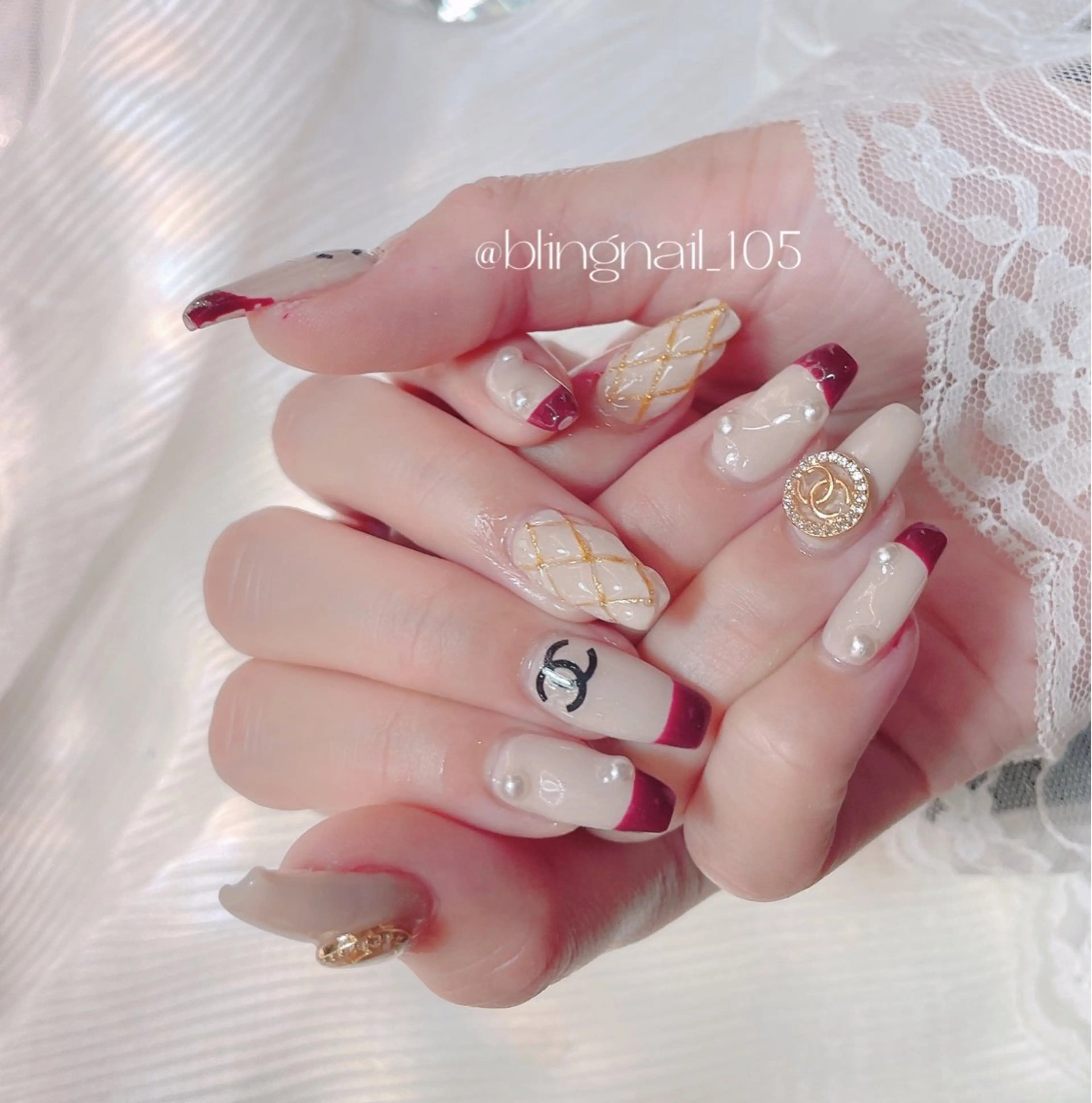 ネイル 23時まで❤︎韓国、 ワンホンネイルのネイルデザイン