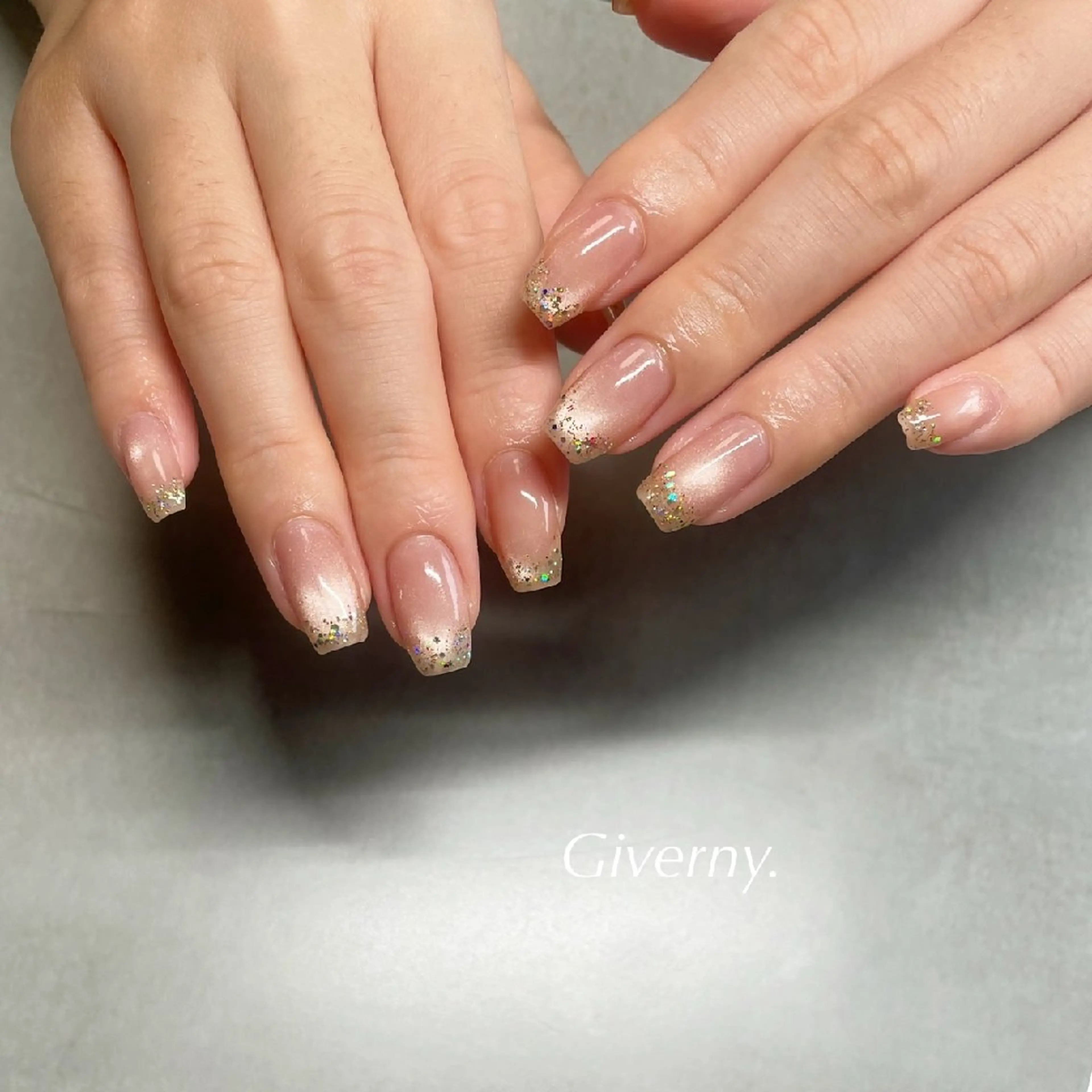 ネイル マグネットネイル 夏ネイル ハンドネイル Giverny .のネイルデザイン