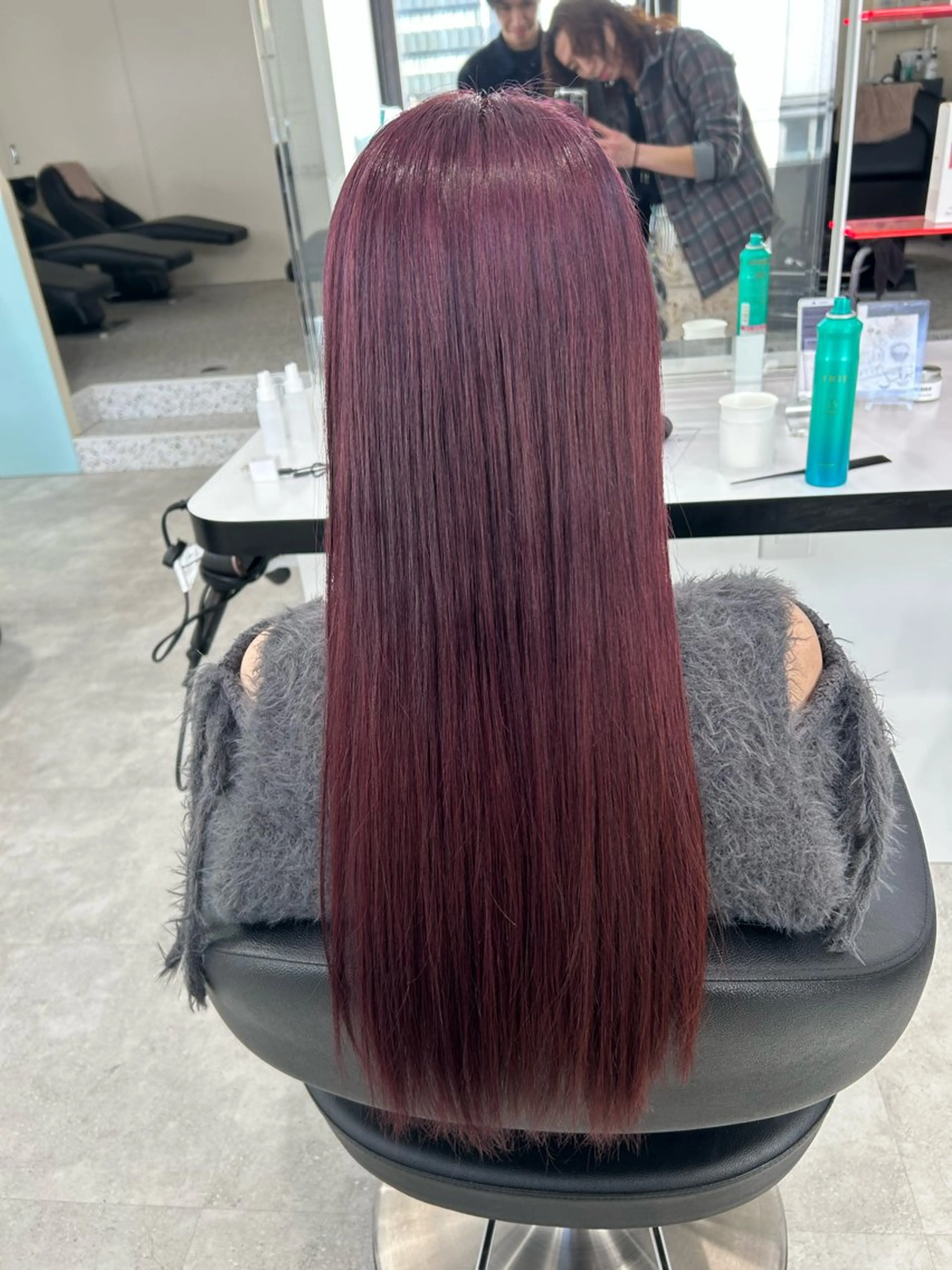 ロング カラー エフェクトブリーチ／ レイヤーカット／翔のヘアスタイル