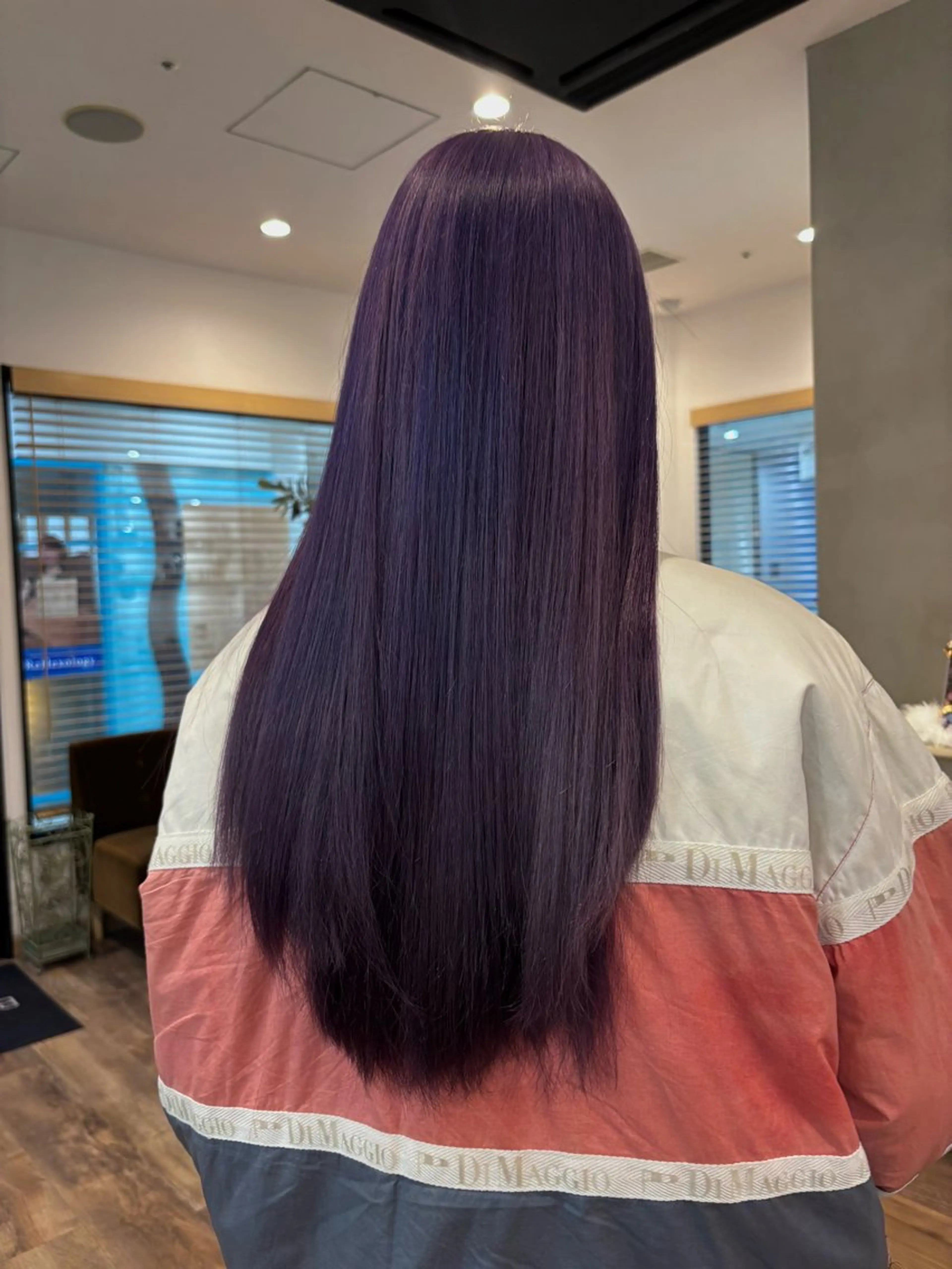 ロング カラー パープルカラー 髙木琉菜 レイヤー／髪質改善のヘアスタイル
