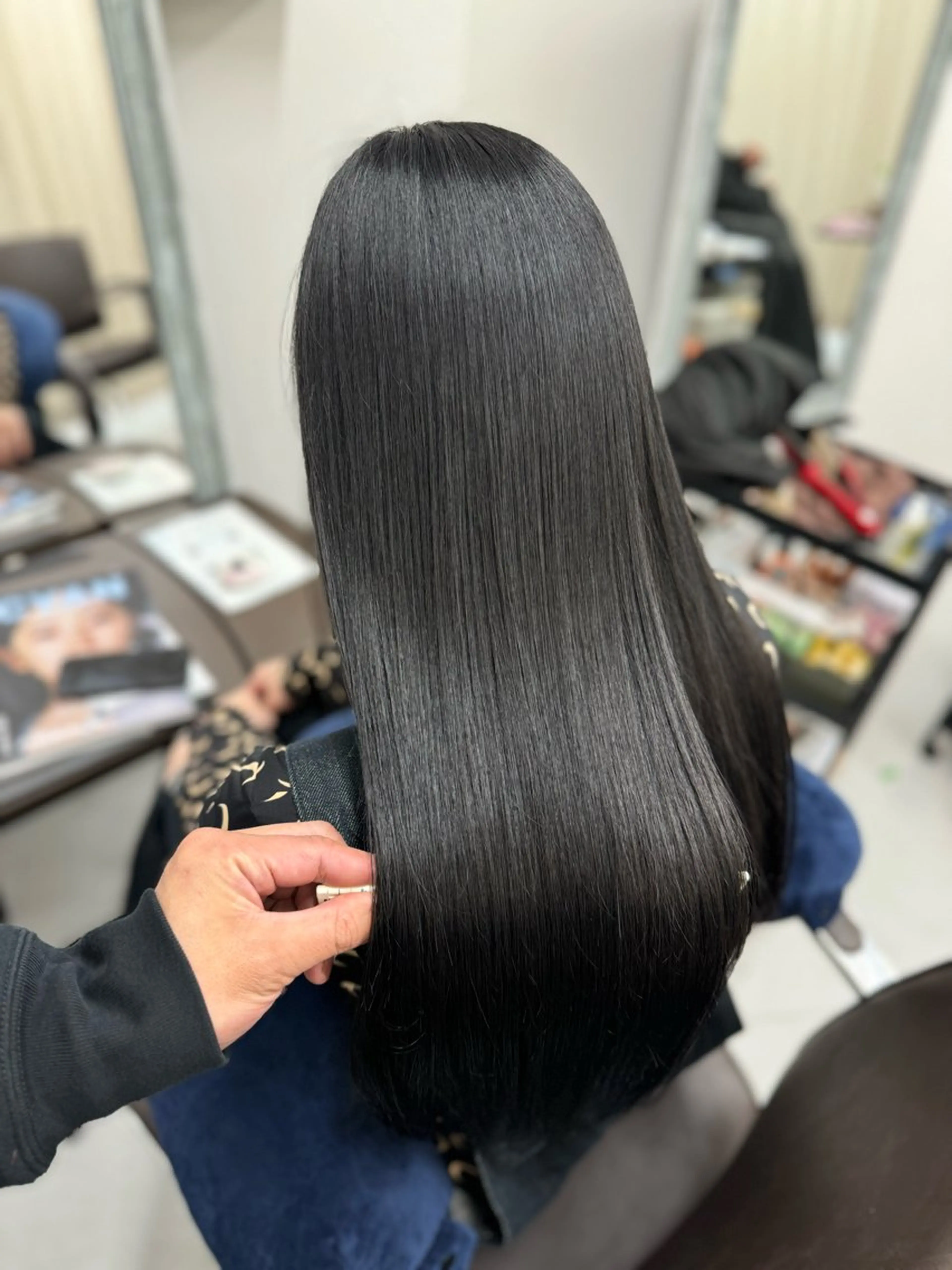 【🉐ご新規様】カット✂️+髪質改善ストレート✨️自然なストレートを求めてる方におすすめ✨の写真