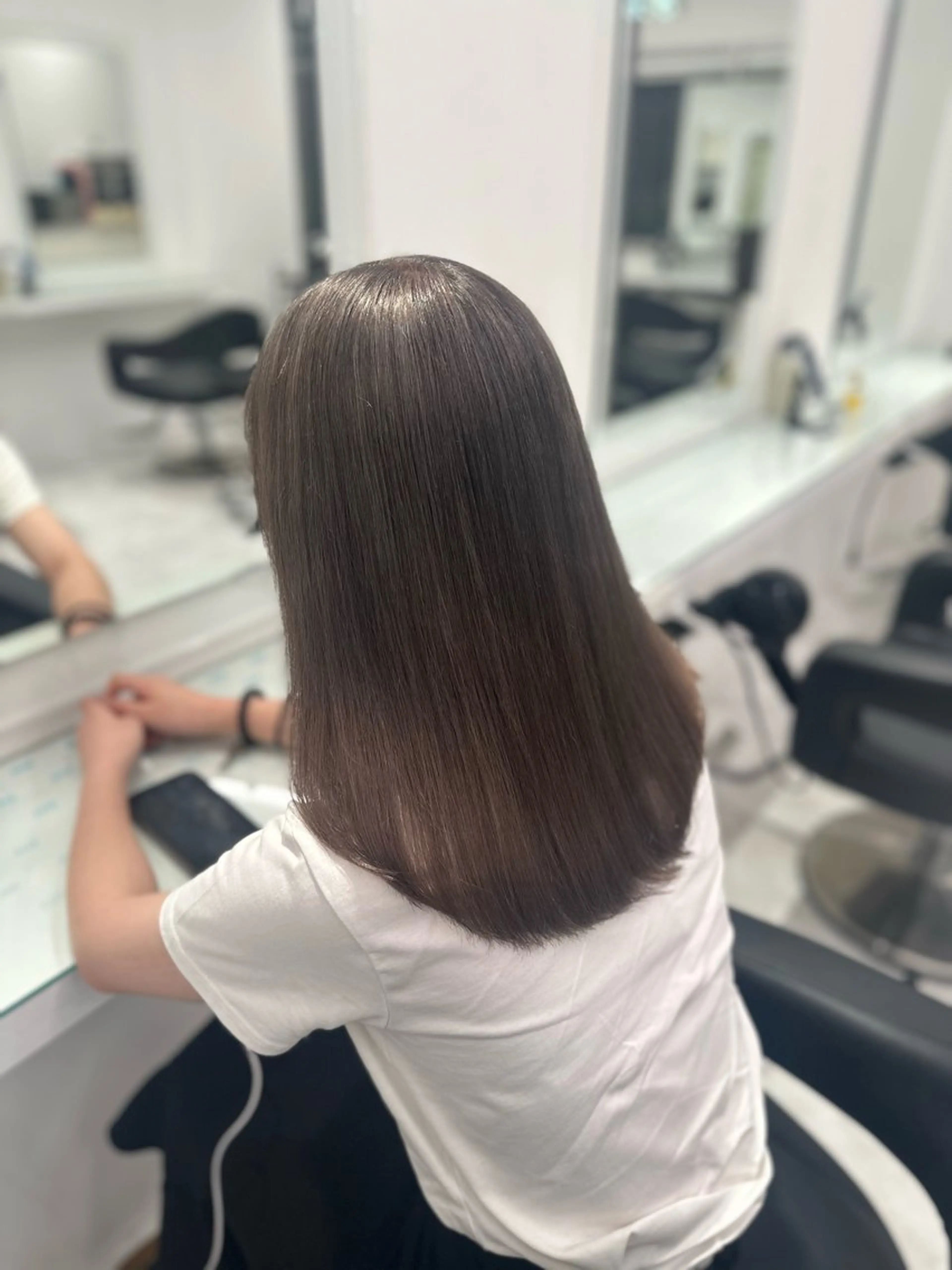 ロング カラー ヘアカラー トリートメント ヘッドスパ ヘアセット ❄最強かわいいカラー ❄️MINA❄️のヘアスタイル