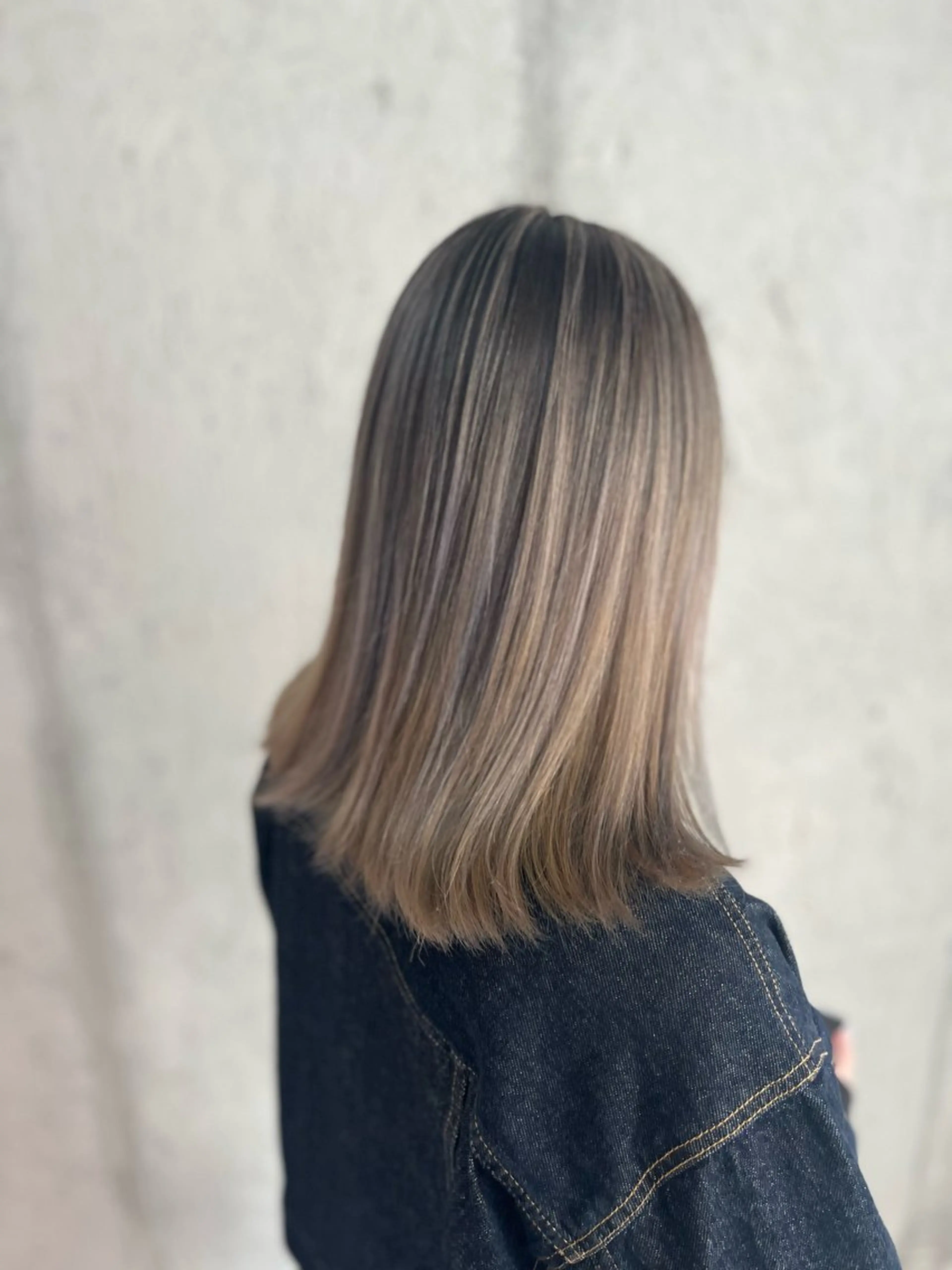 セミロング カラー ヘアカラー Mariana雛/ 西大分/ハイライトのヘアスタイル