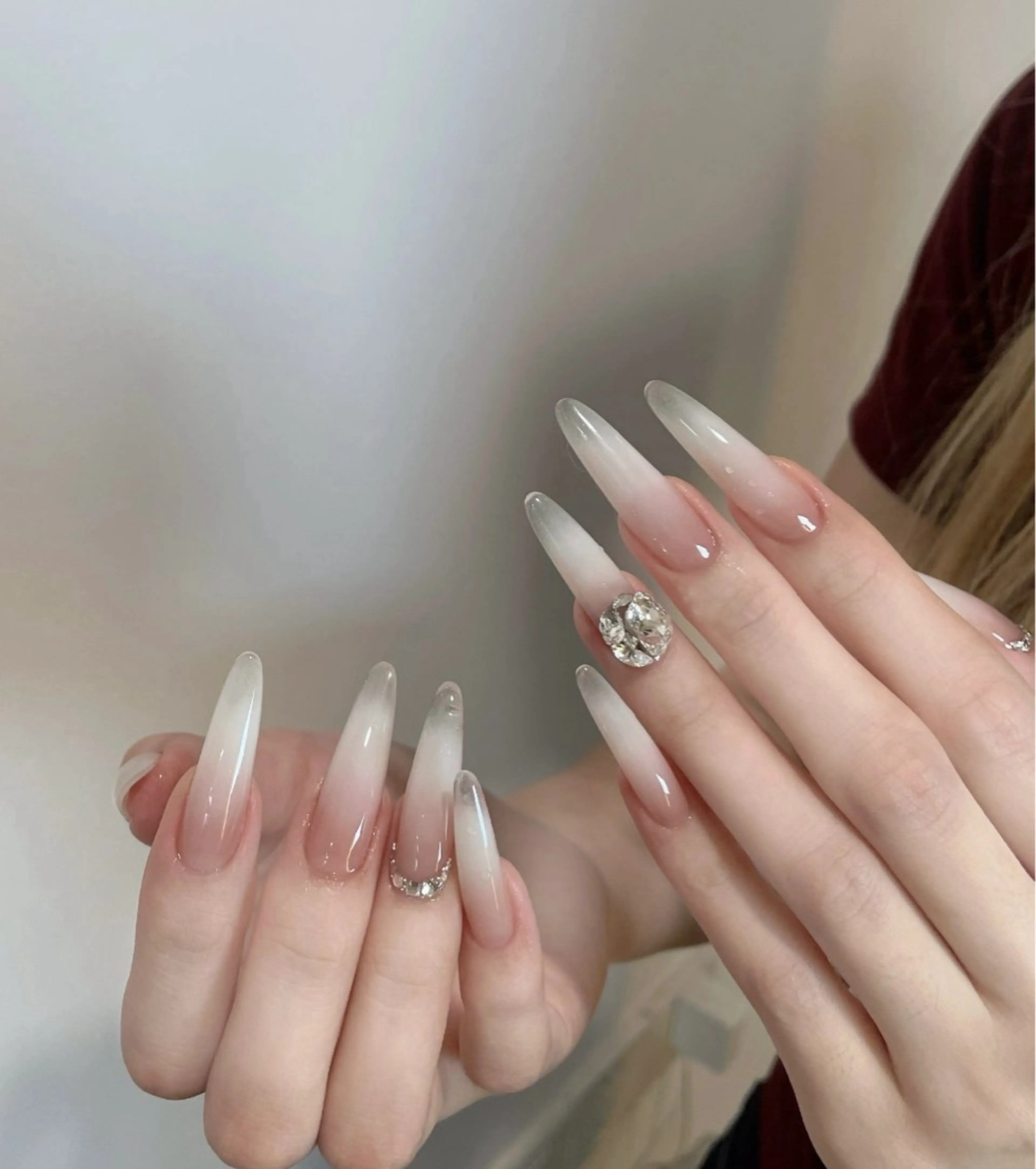 ネイル Maggie チョウチョウのネイルデザイン