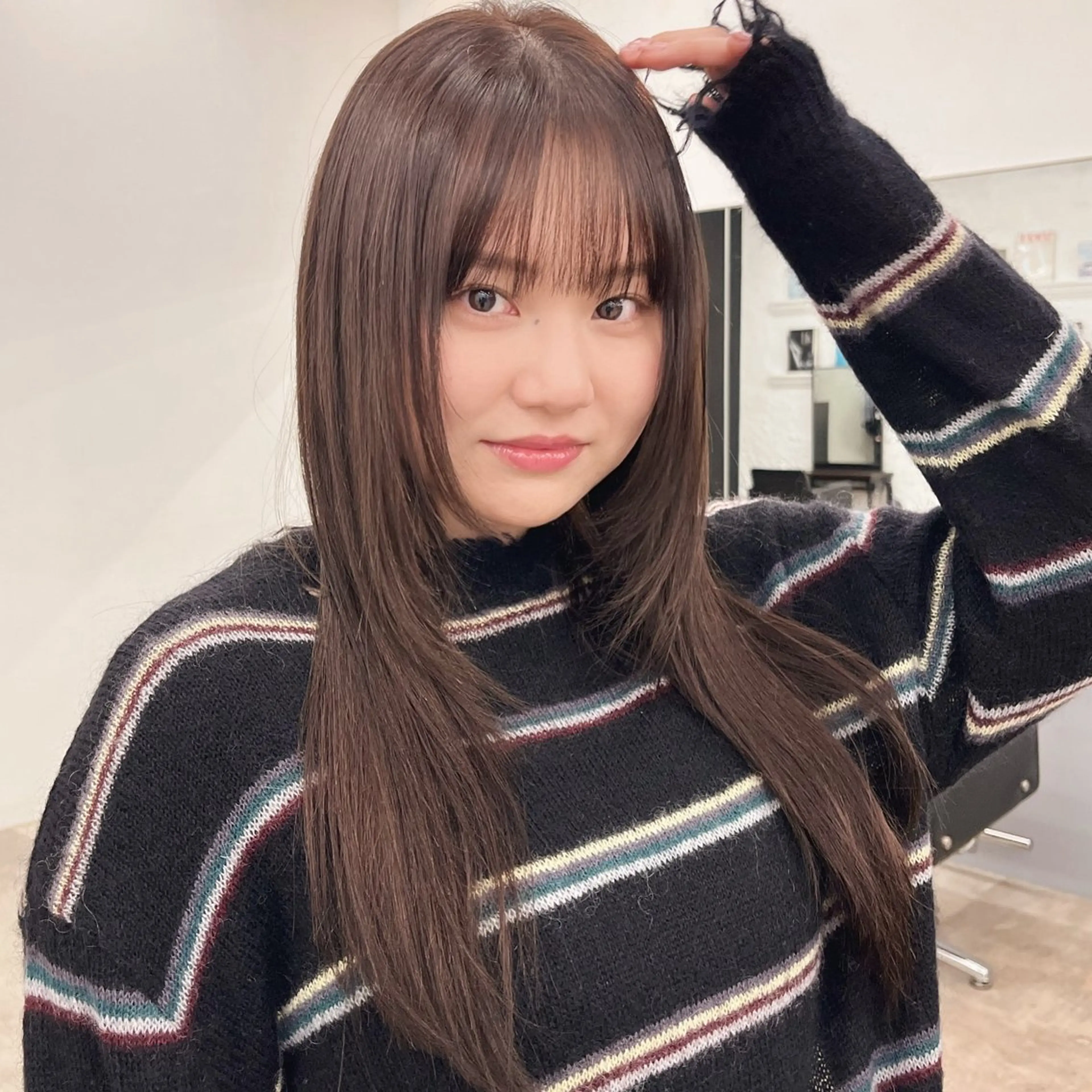 ロング カラー ブラウンカラー 顔まわりレイヤー 顔周りカット レイヤーカット ロング SYUK高円寺所属・ベージュ/暖色カラー /ボブ/ミカのヘアスタイル