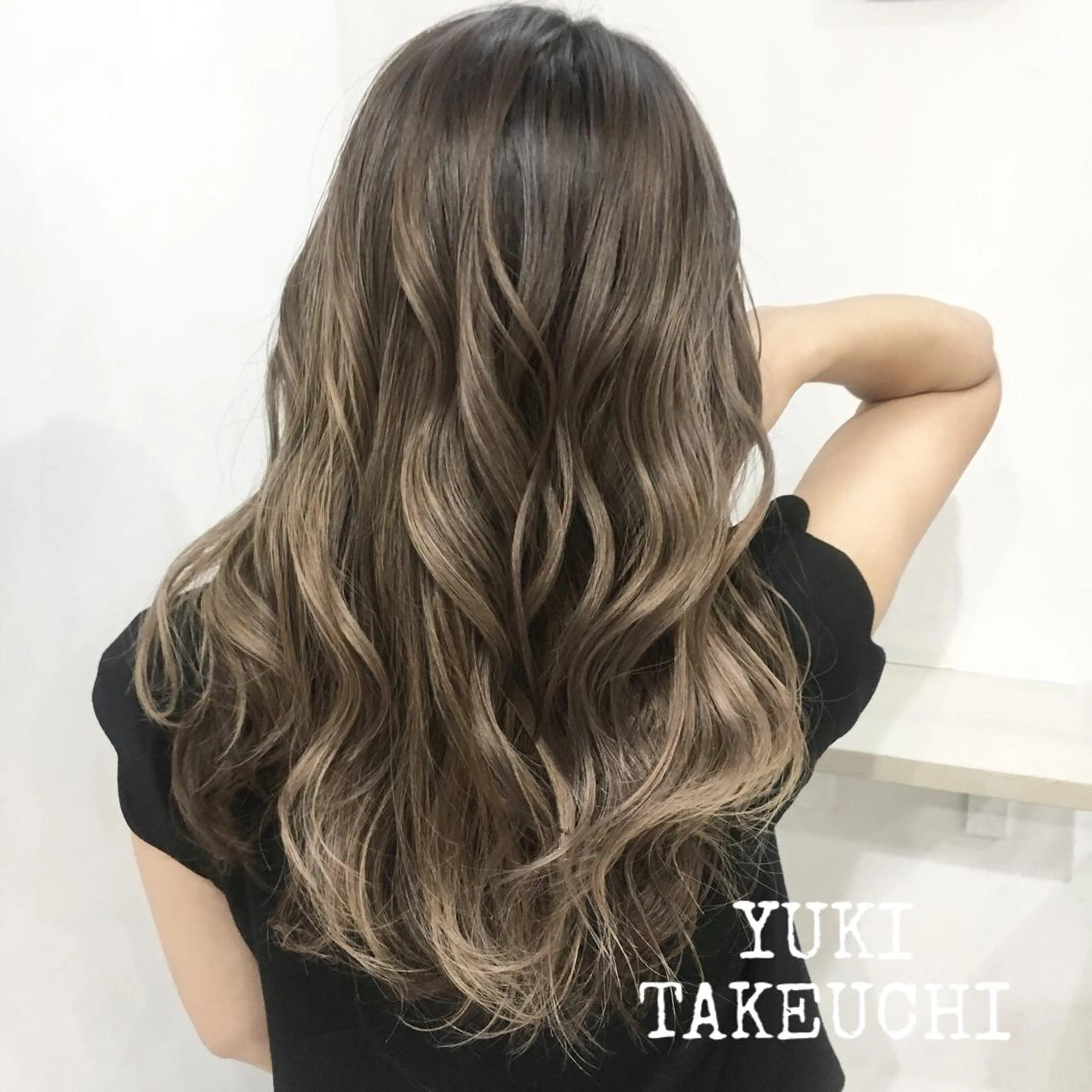 ロング カラー 武内 由貴のヘアスタイル