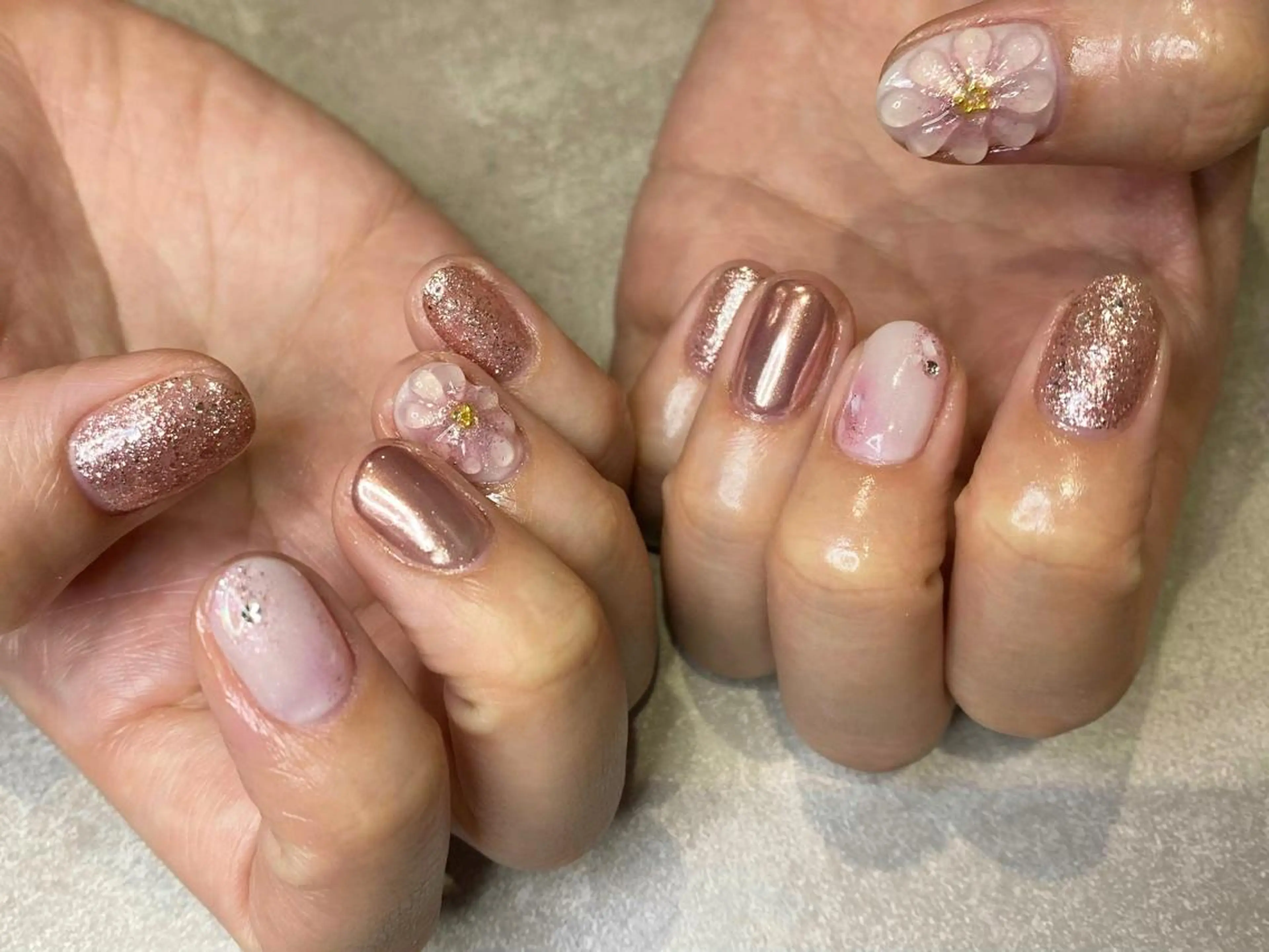 ネイル gluck(グリュック)所属・なかがわ まゆこのネイルデザイン