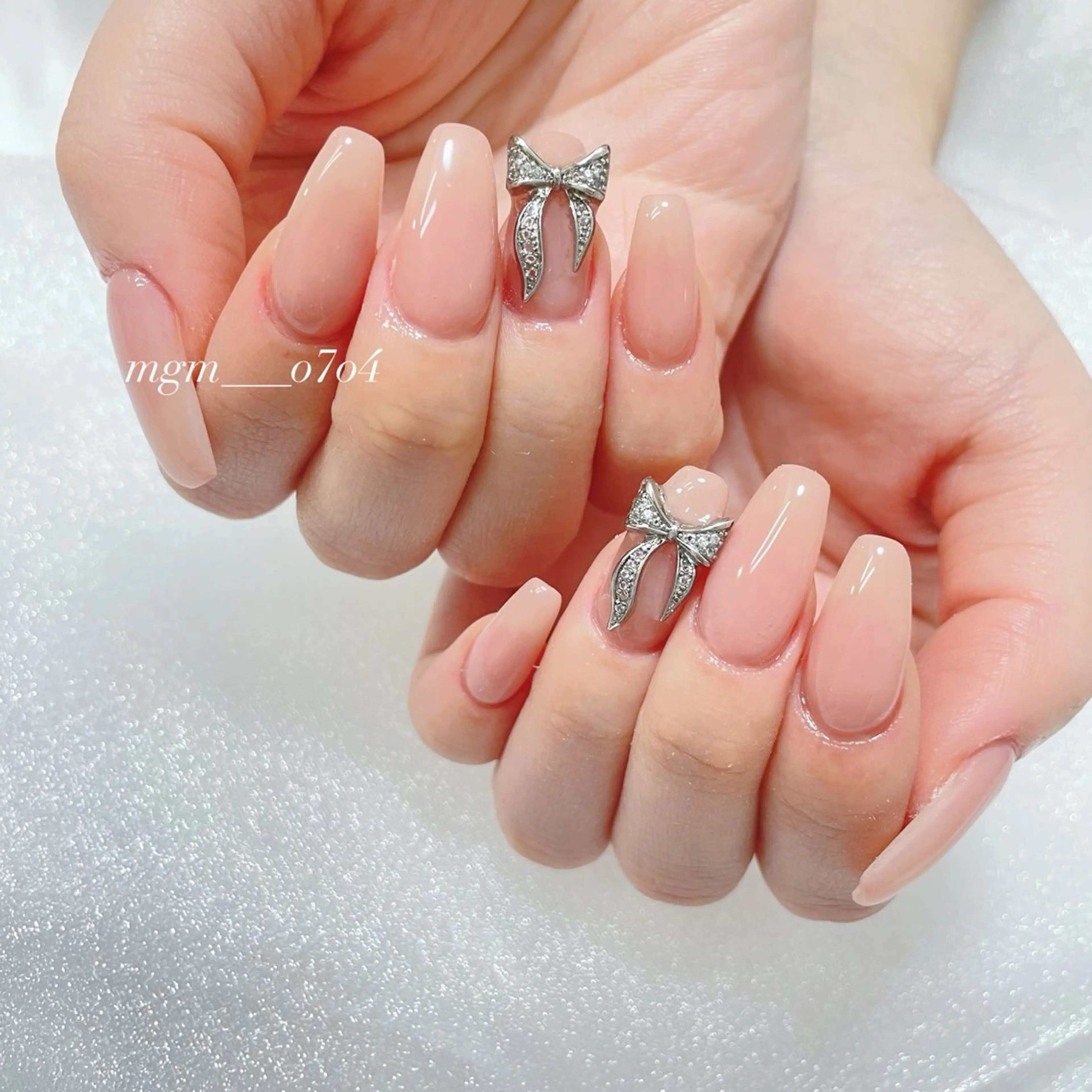 ネイル リボン MoON...❤︎ MeGuのネイルデザイン