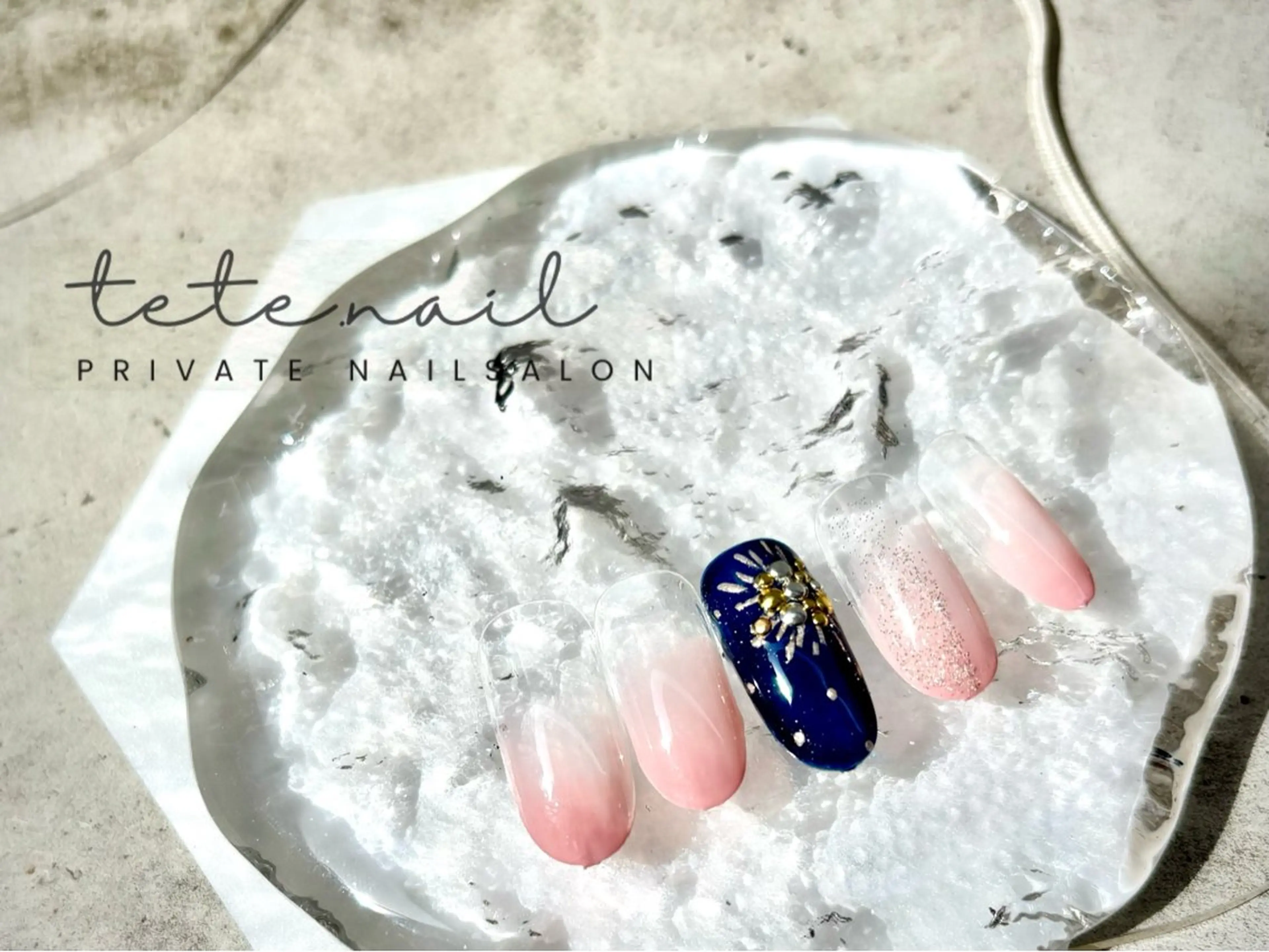 ネイル フラワーネイル ラメ(グリッター) ミラーネイル ハンドネイル tete. nailのネイルデザイン