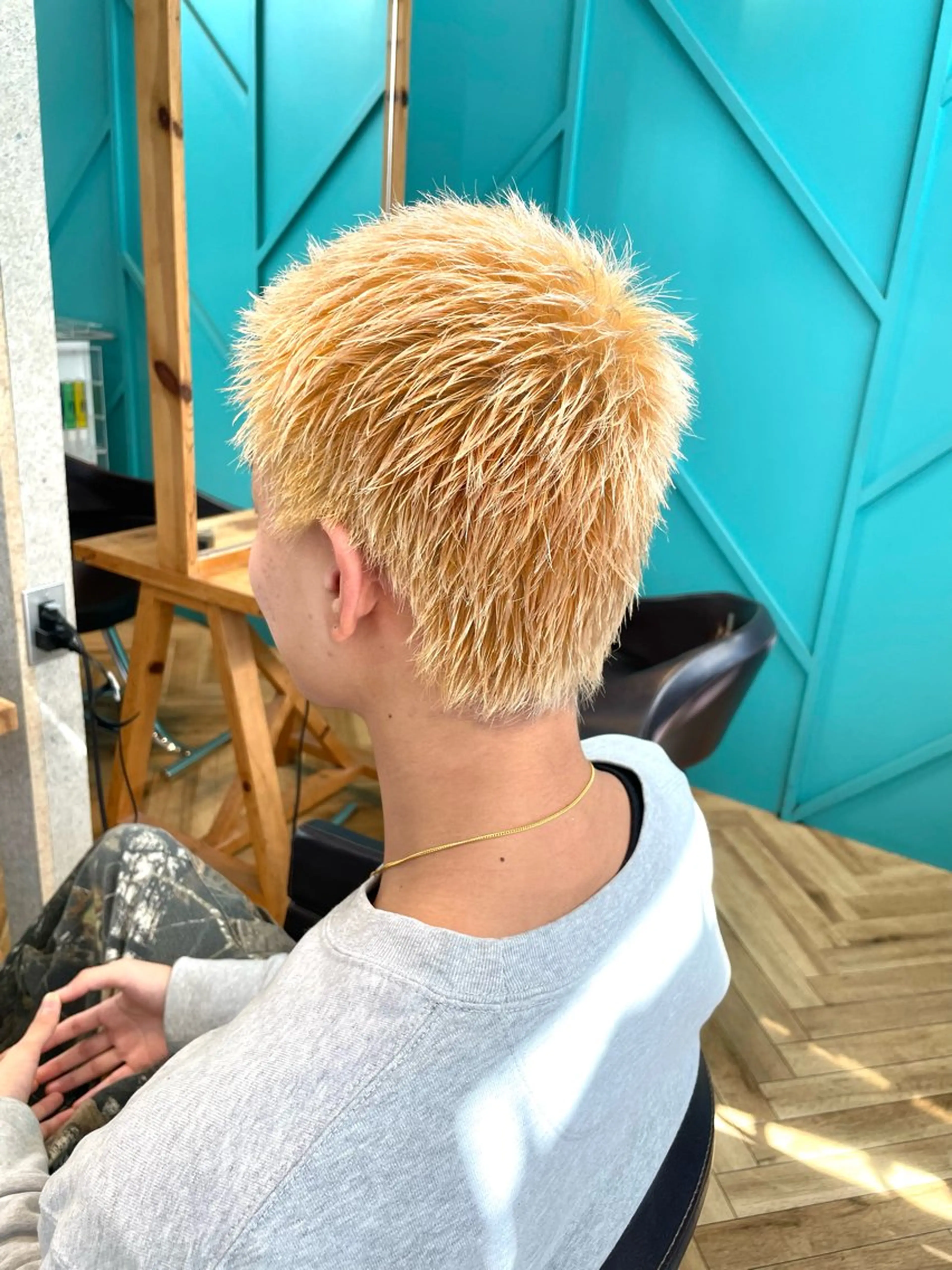 🌈メンズお得🌈Wカラー(ブリーチ)&メンズカットの写真