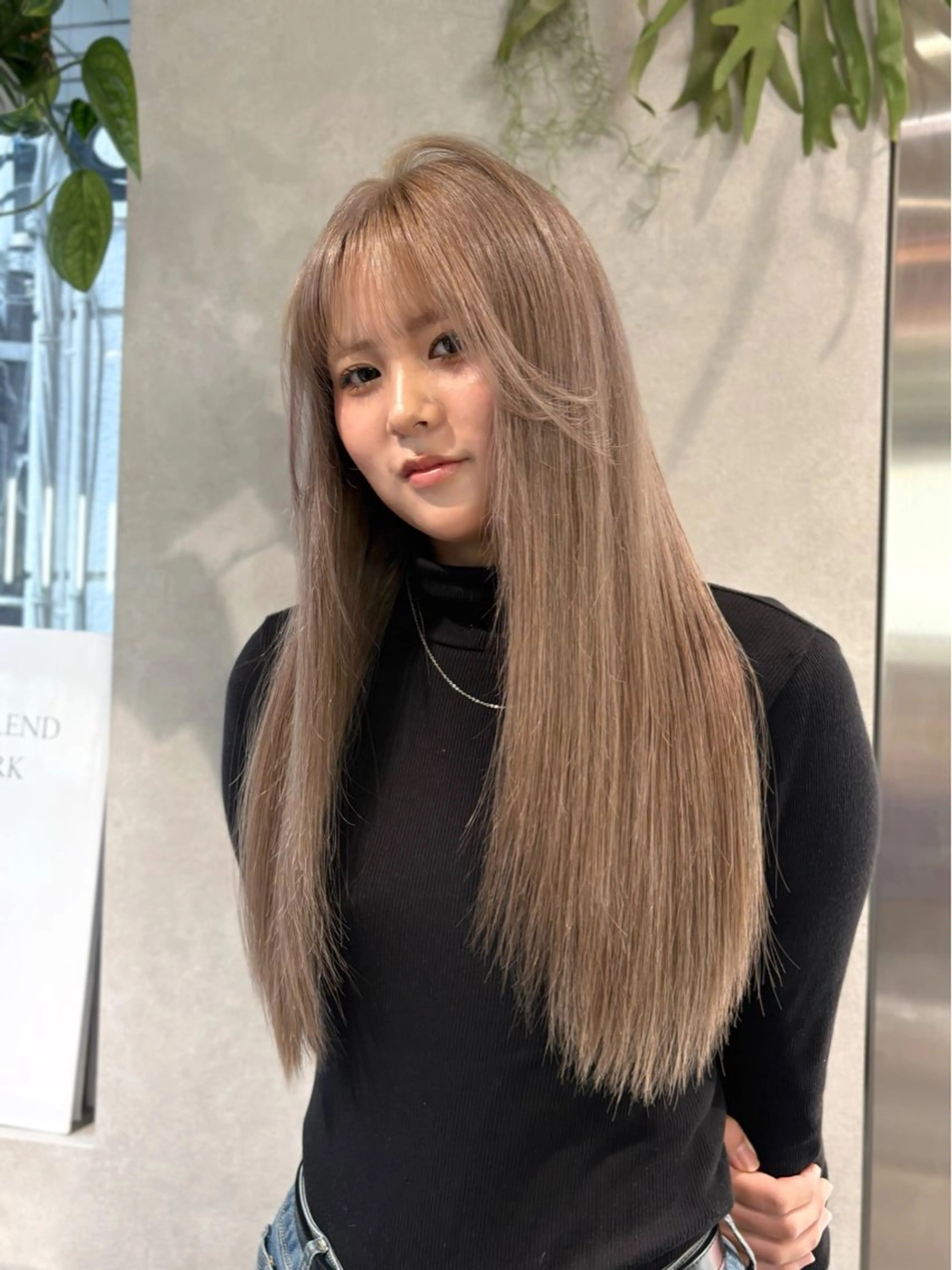 ロング カラー ベージュカラー ヘアカラー レイヤー/艶カラー/ KIHO🥥︎のヘアスタイル