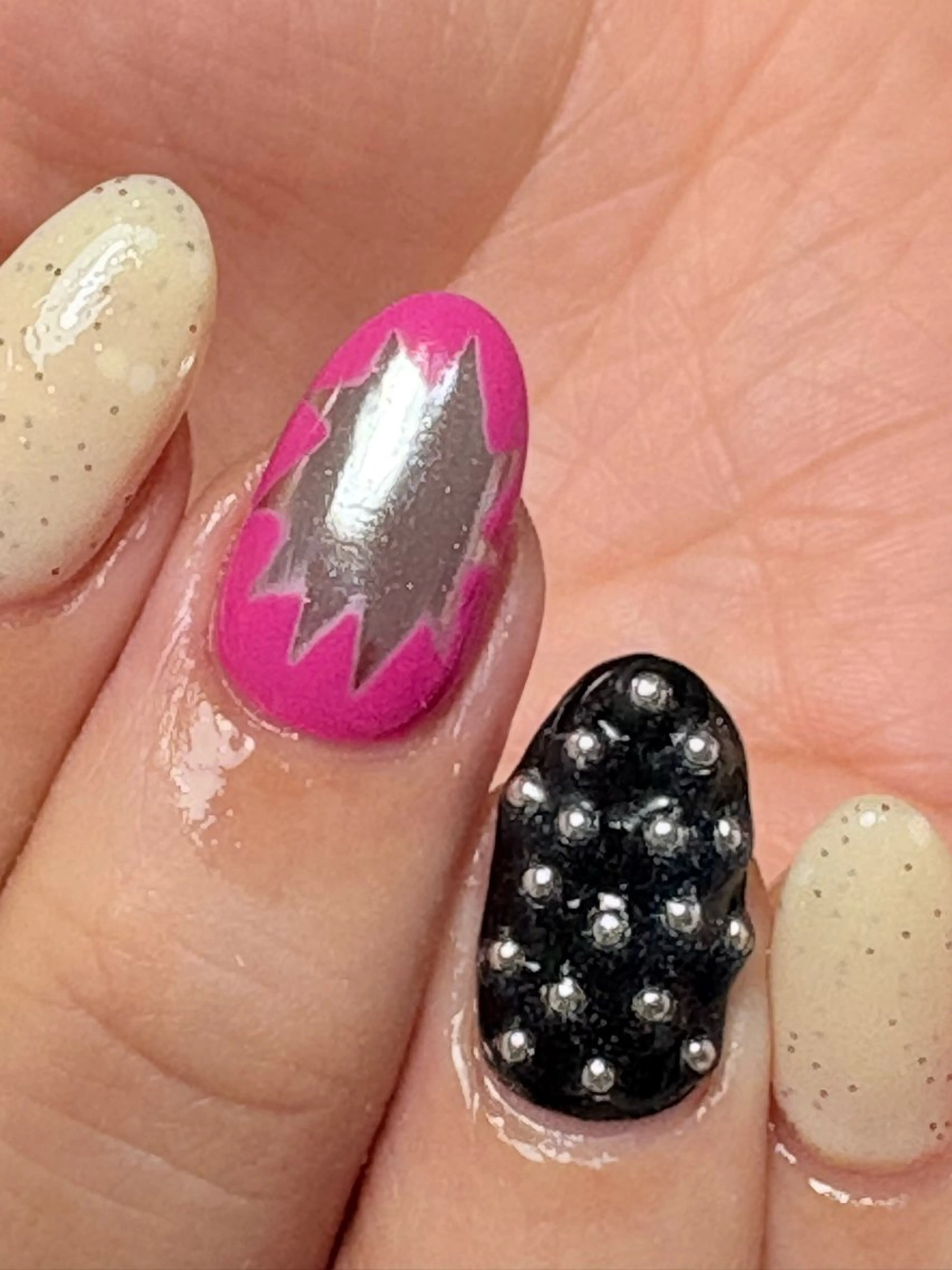 ネイル she saw me / shokoのネイルデザイン