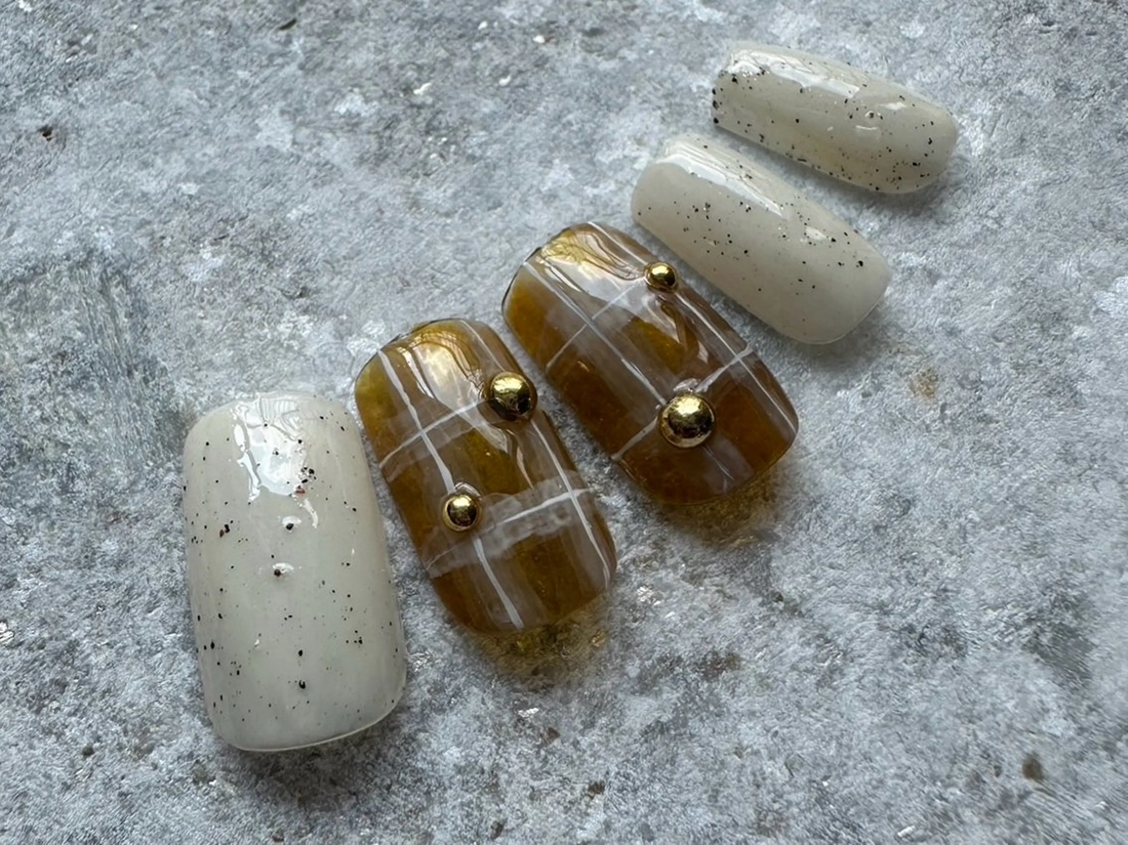 ネイル 黒須莉奈 IRYのネイルデザイン