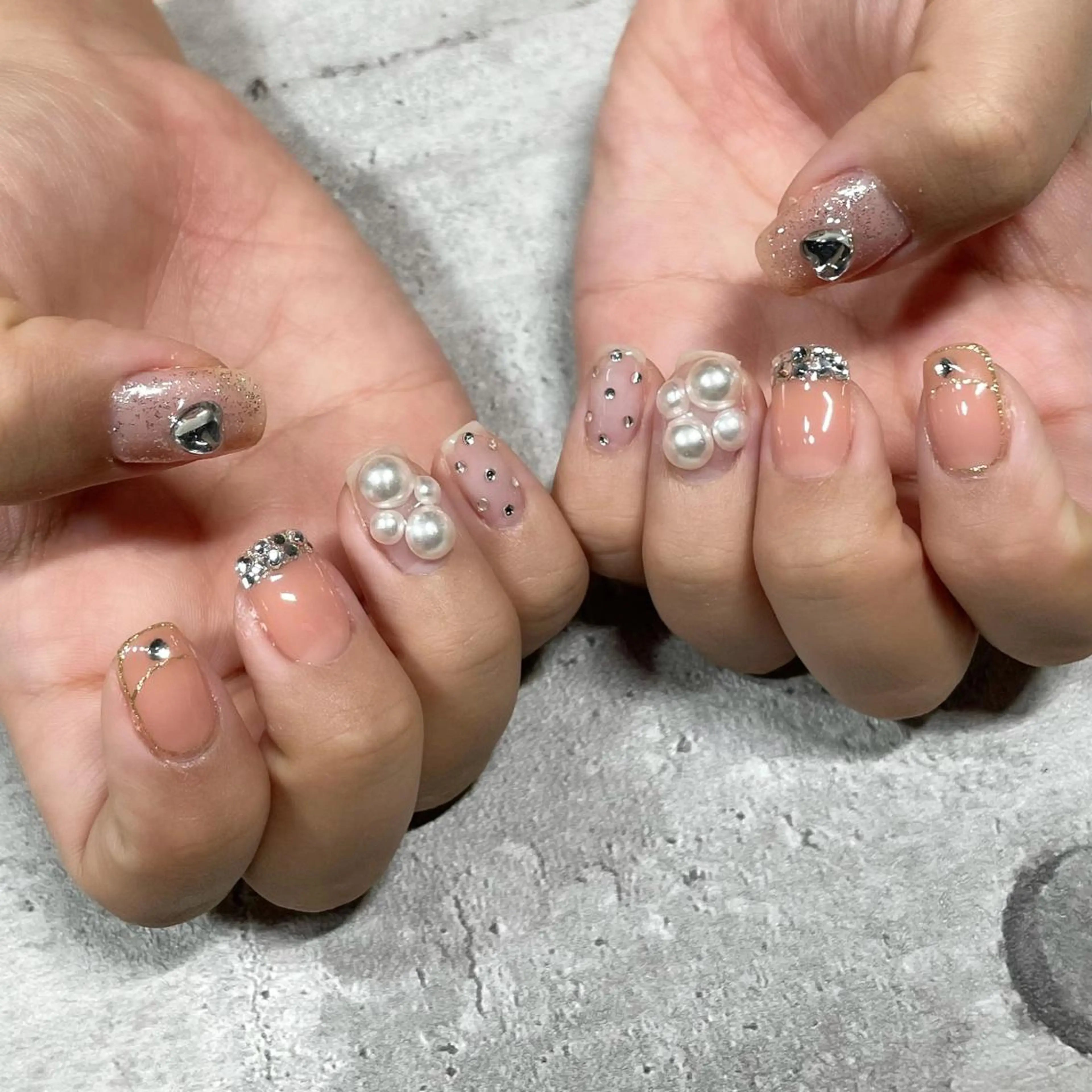 ネイル ジェルネイル 東 千夏のネイルデザイン