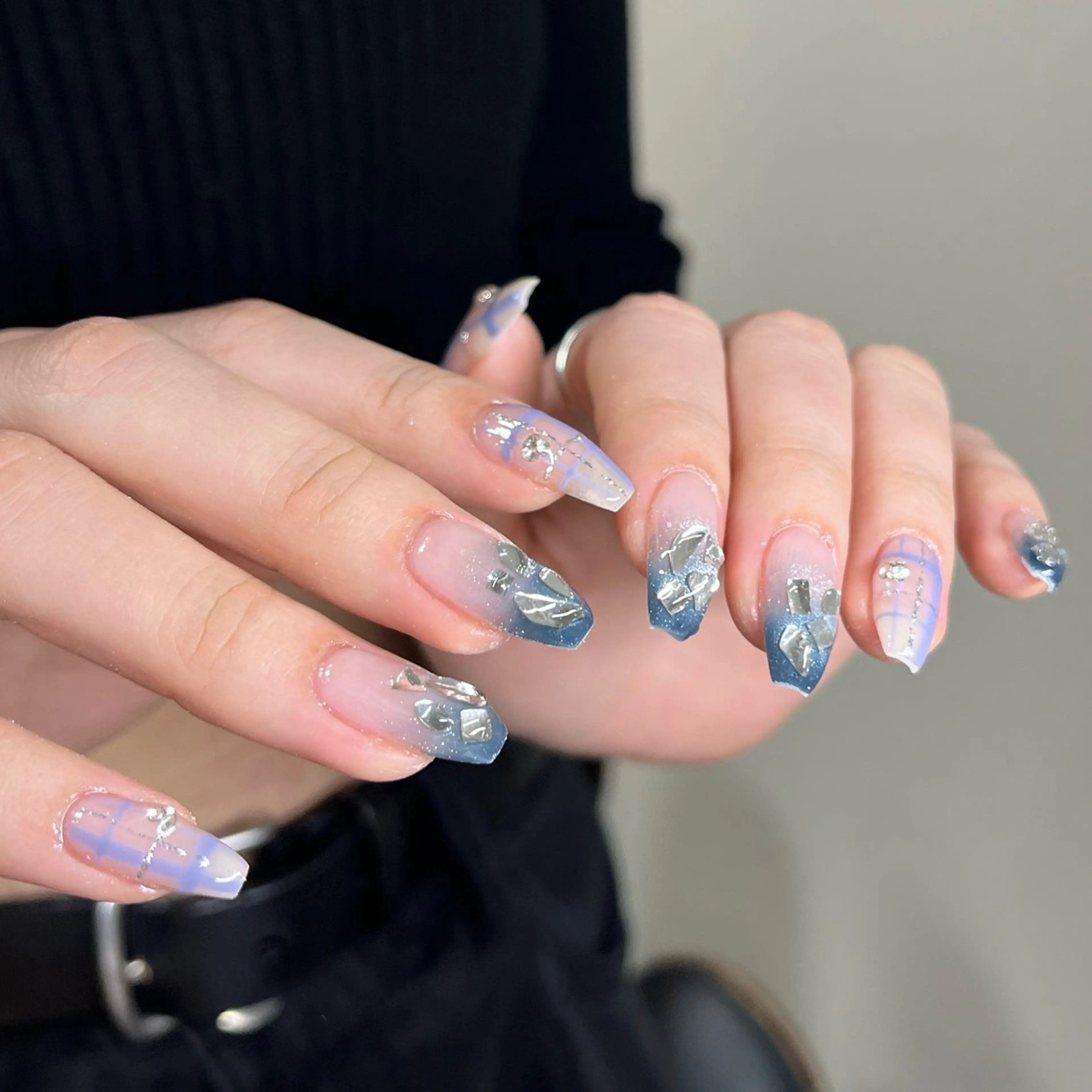 ネイル ハンドネイル ハンドケア 🎀NAIL🎀 AI🪄︎︎◝✩のネイルデザイン