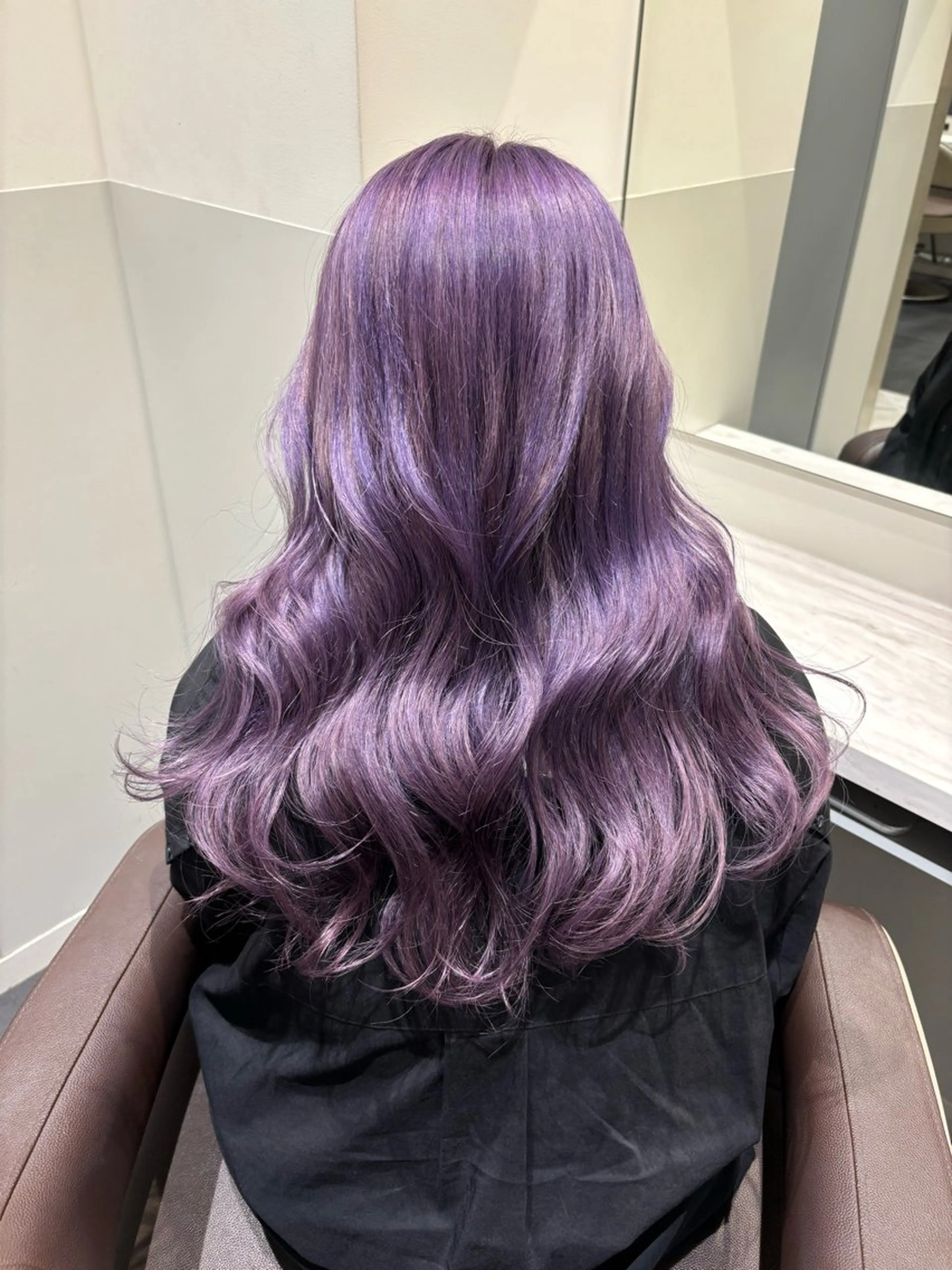 ロング カラー ブリーチ レイヤーカット カット ヘアカラー トリートメント IVORY.所属・〻ツヤハイトーン🩰 🤍HARUCAのヘアスタイル