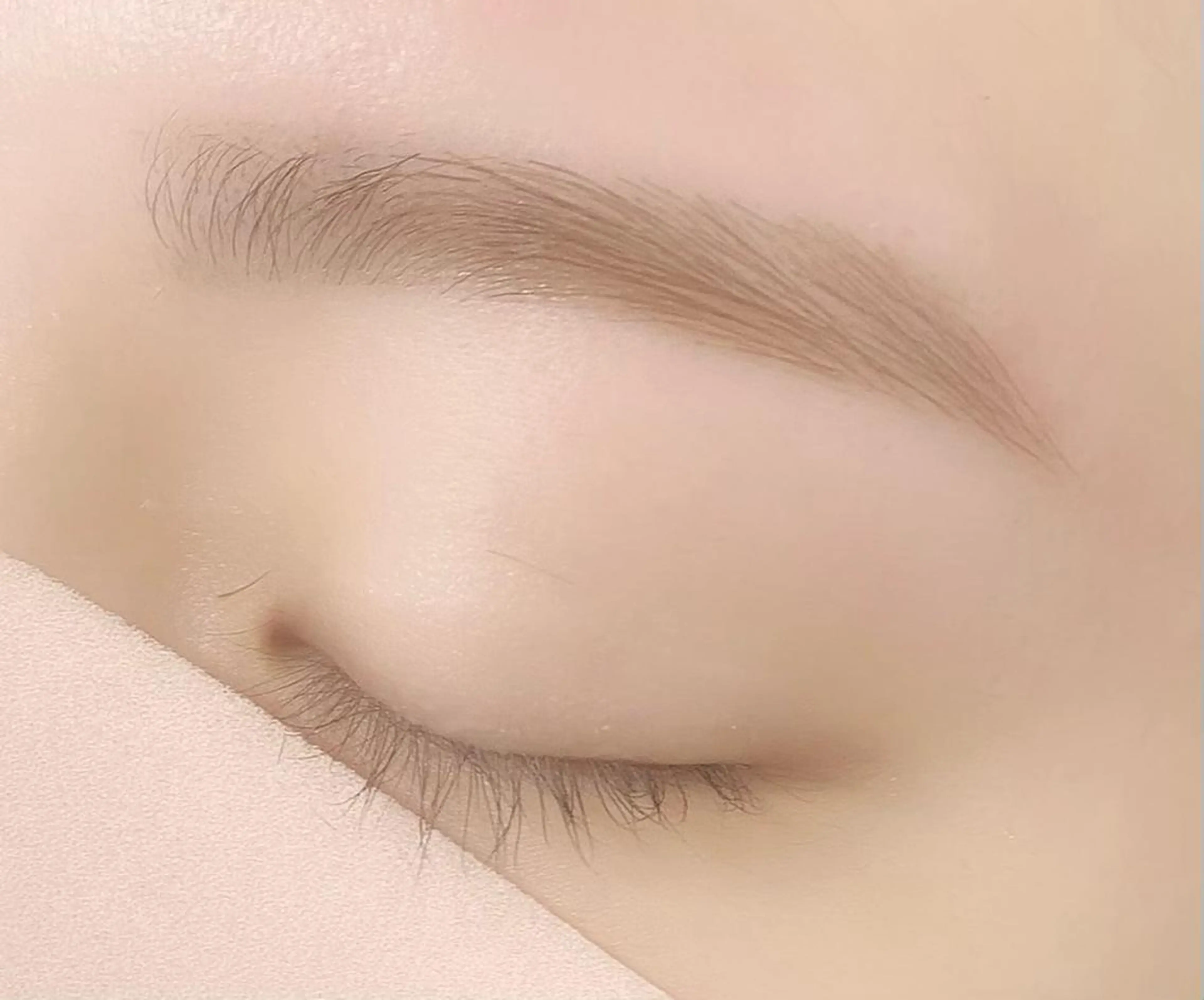 GO TODAY SHAIRE SALON 銀座Cras所属・韓国風眉×顔タイプ 診断®  Naoの眉毛・アイブロウイメージ