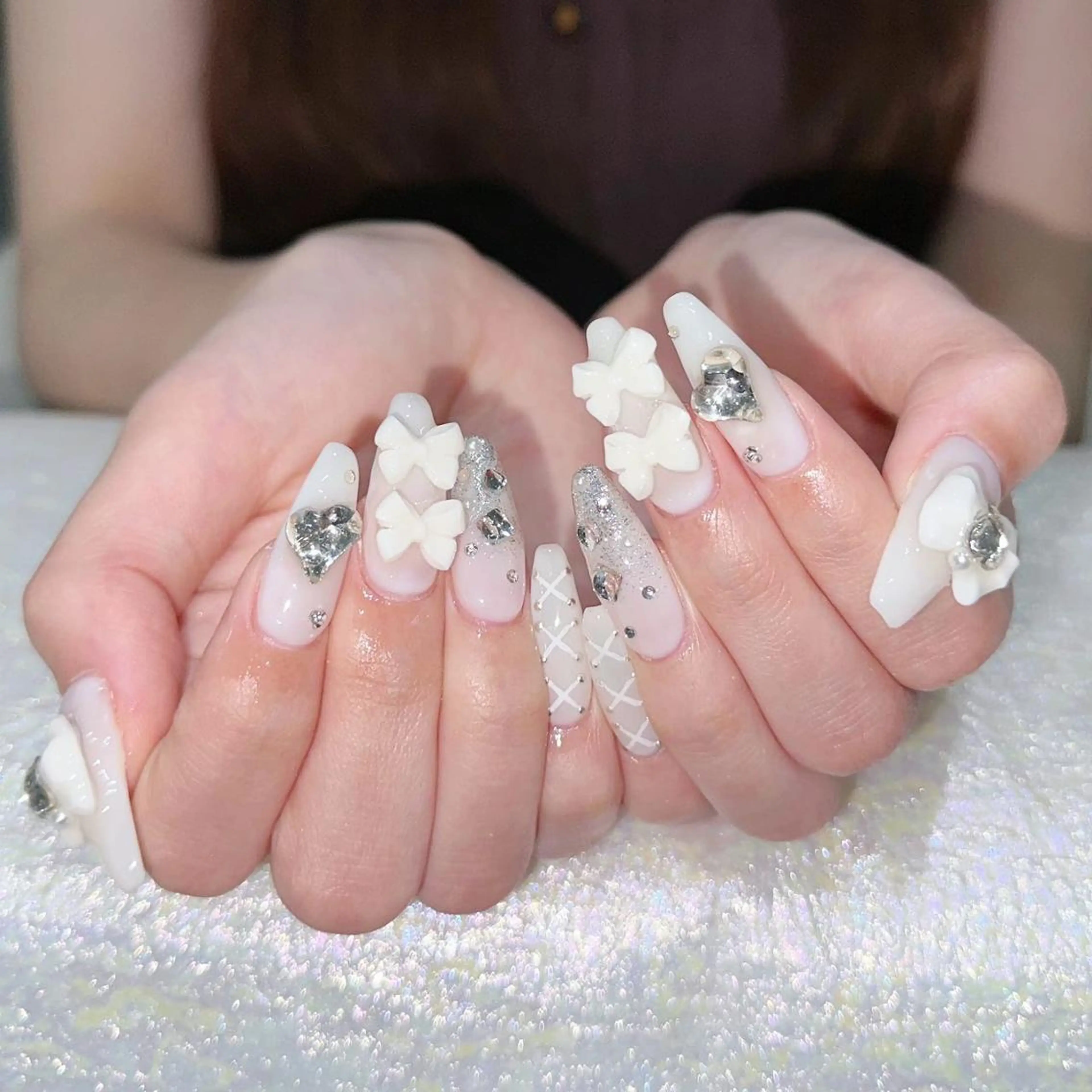 ネイル アートネイル 長さ出し ネイルチップ Queens マオのネイルデザイン